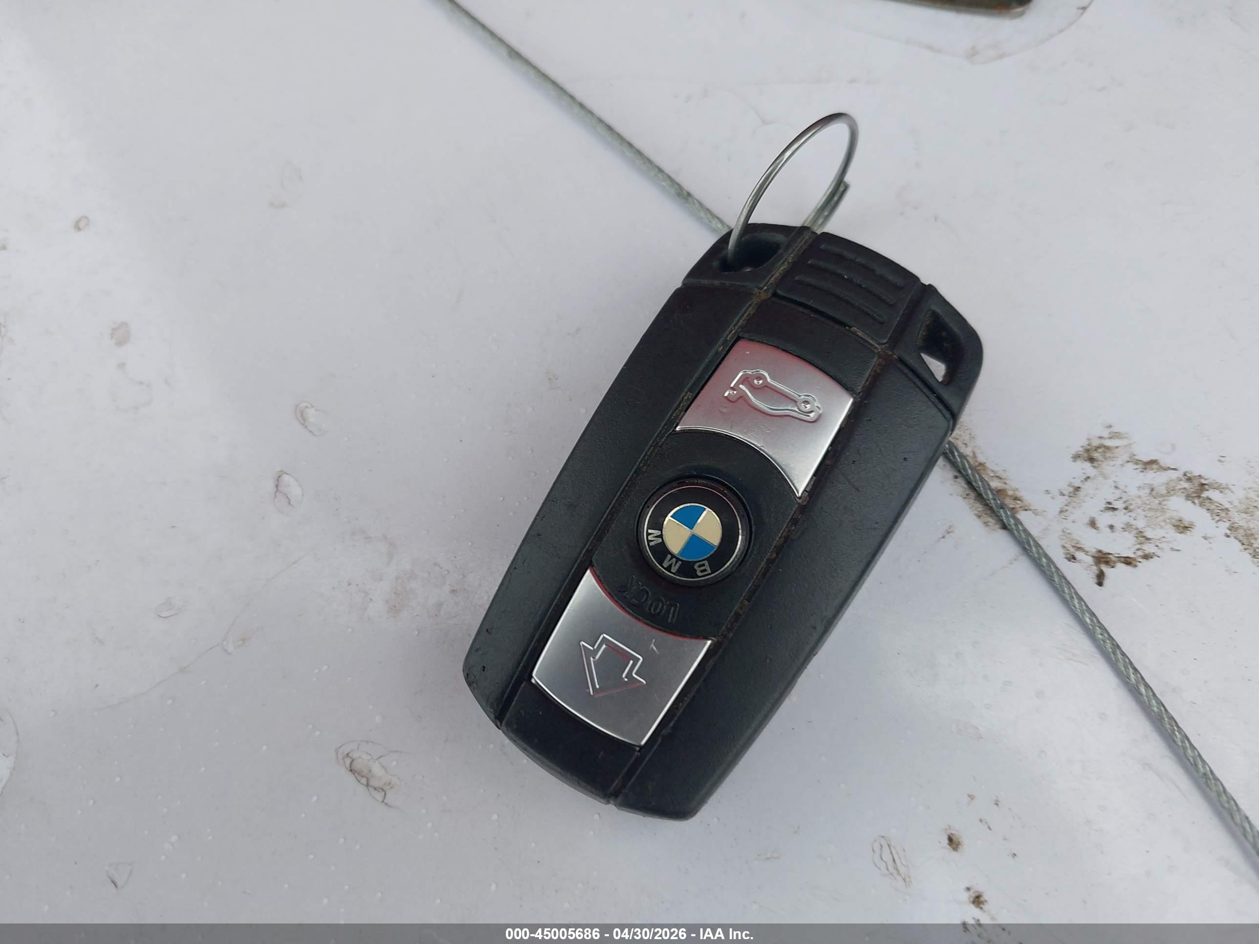 BMW 328I image 11