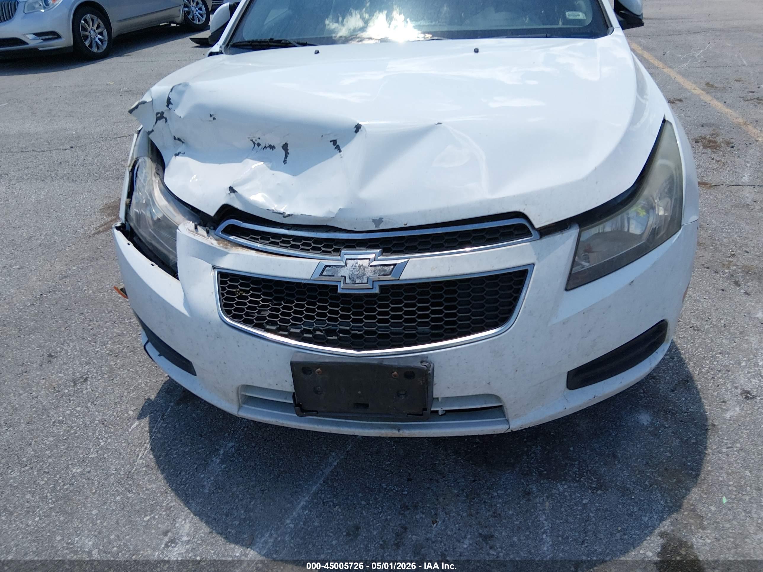 CHEVROLET CRUZE image 6