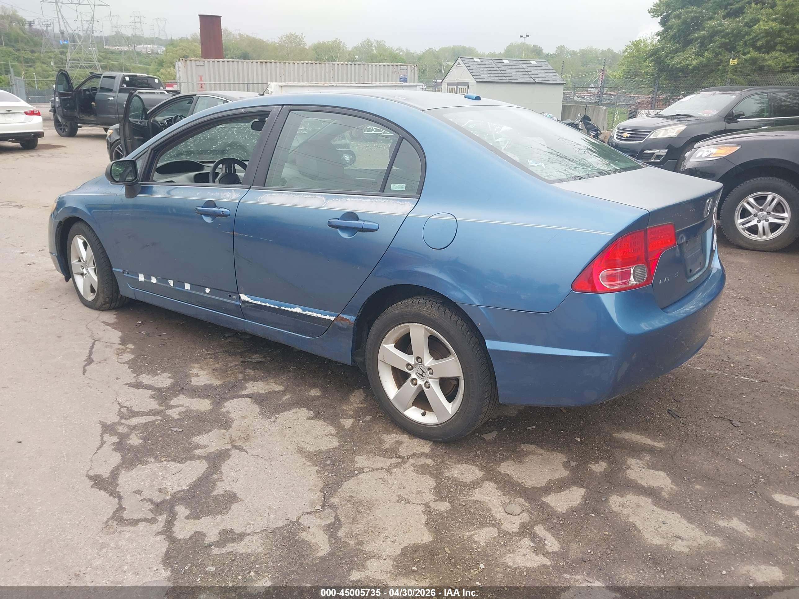 HONDA CIVIC image 3