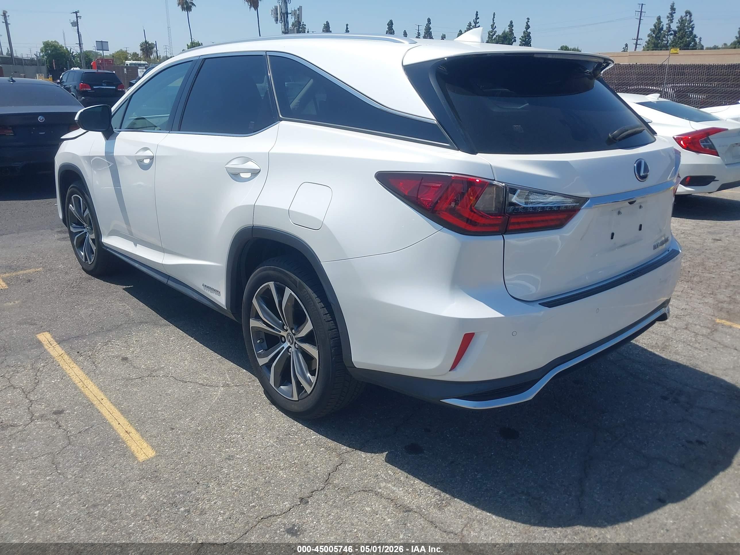 LEXUS RX image 3
