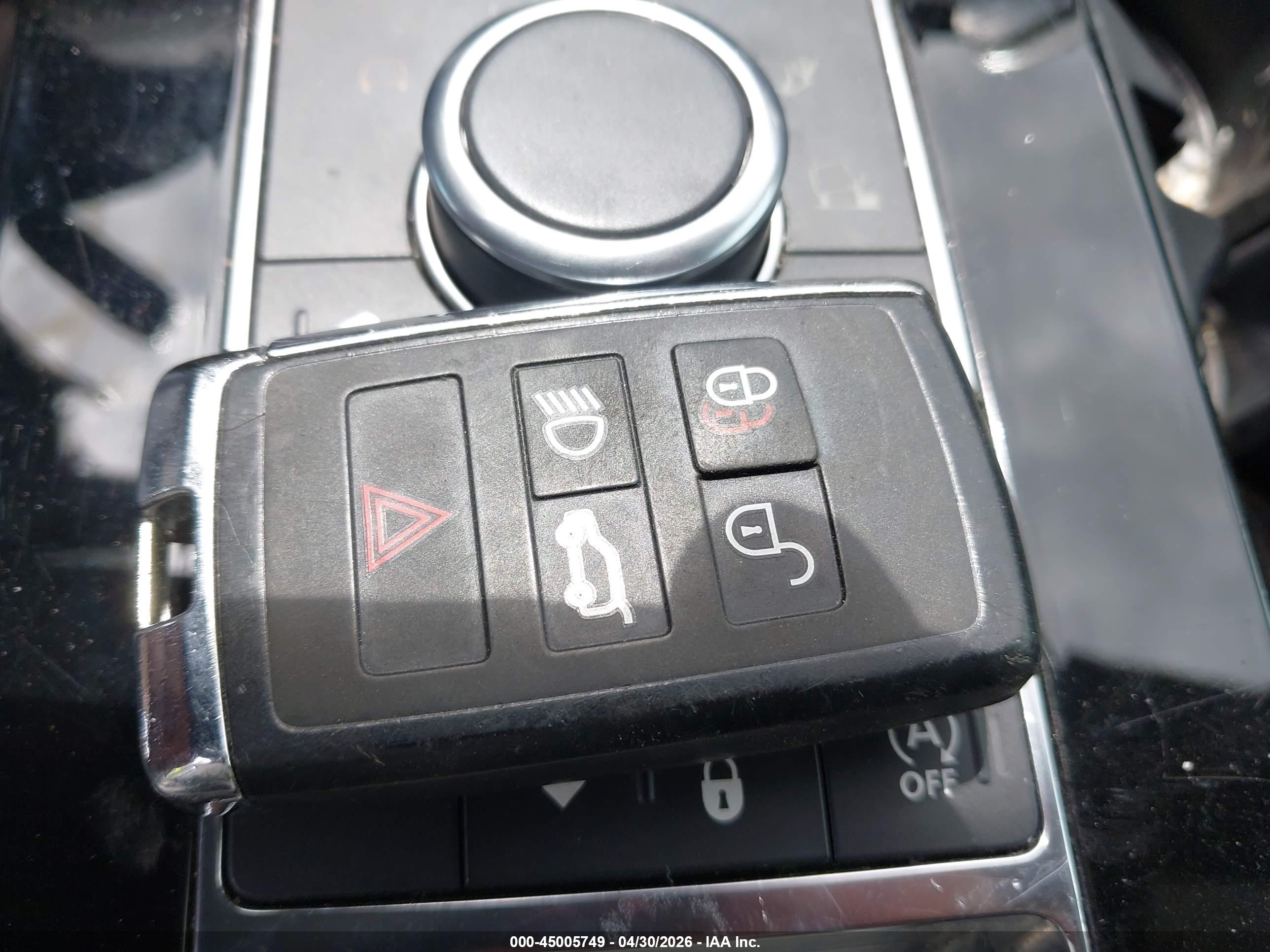 LAND ROVER image 11