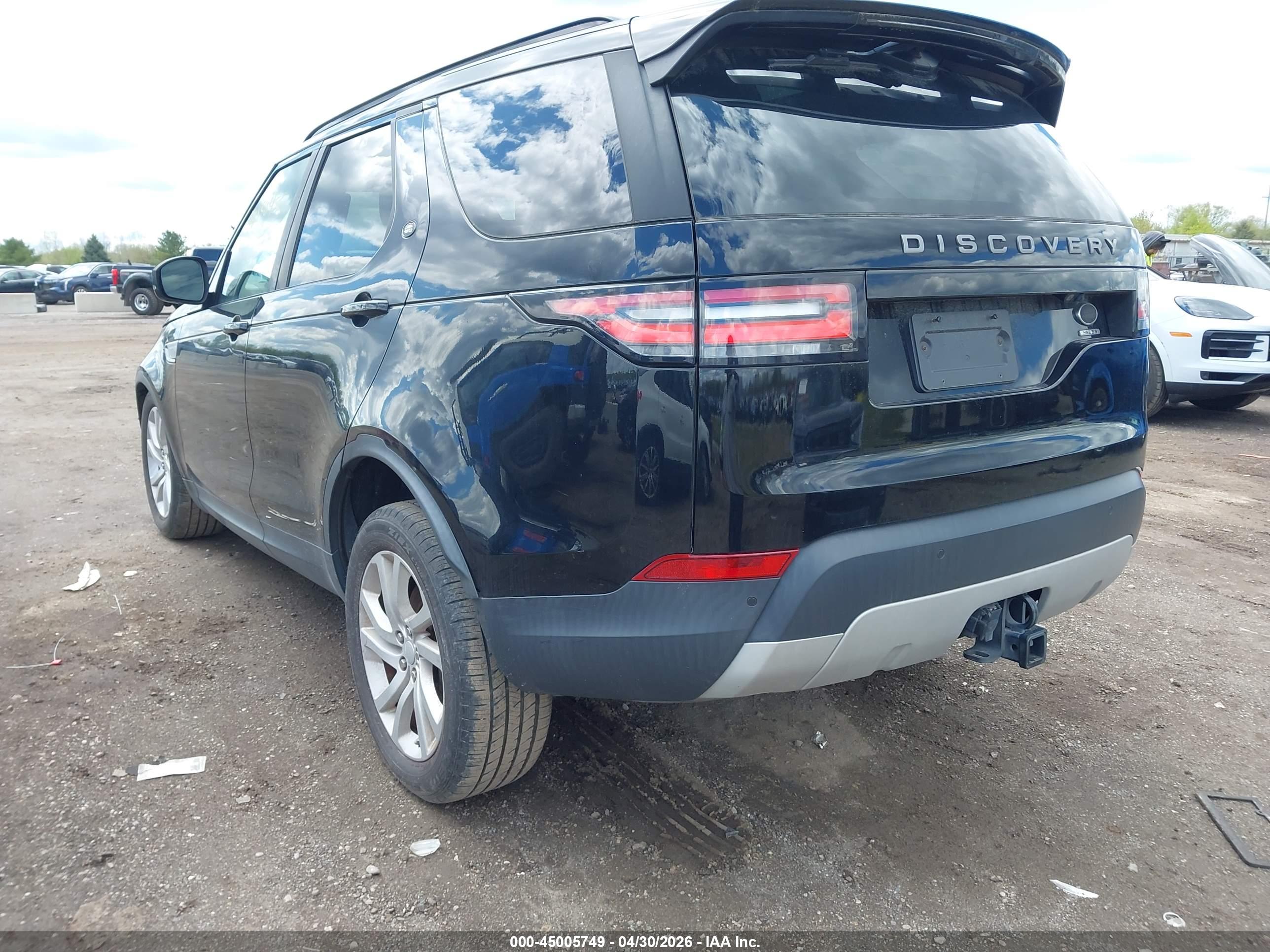 LAND ROVER image 3