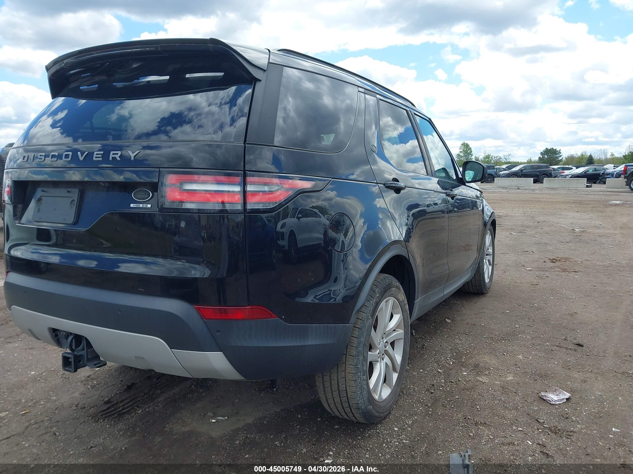 LAND ROVER image 4