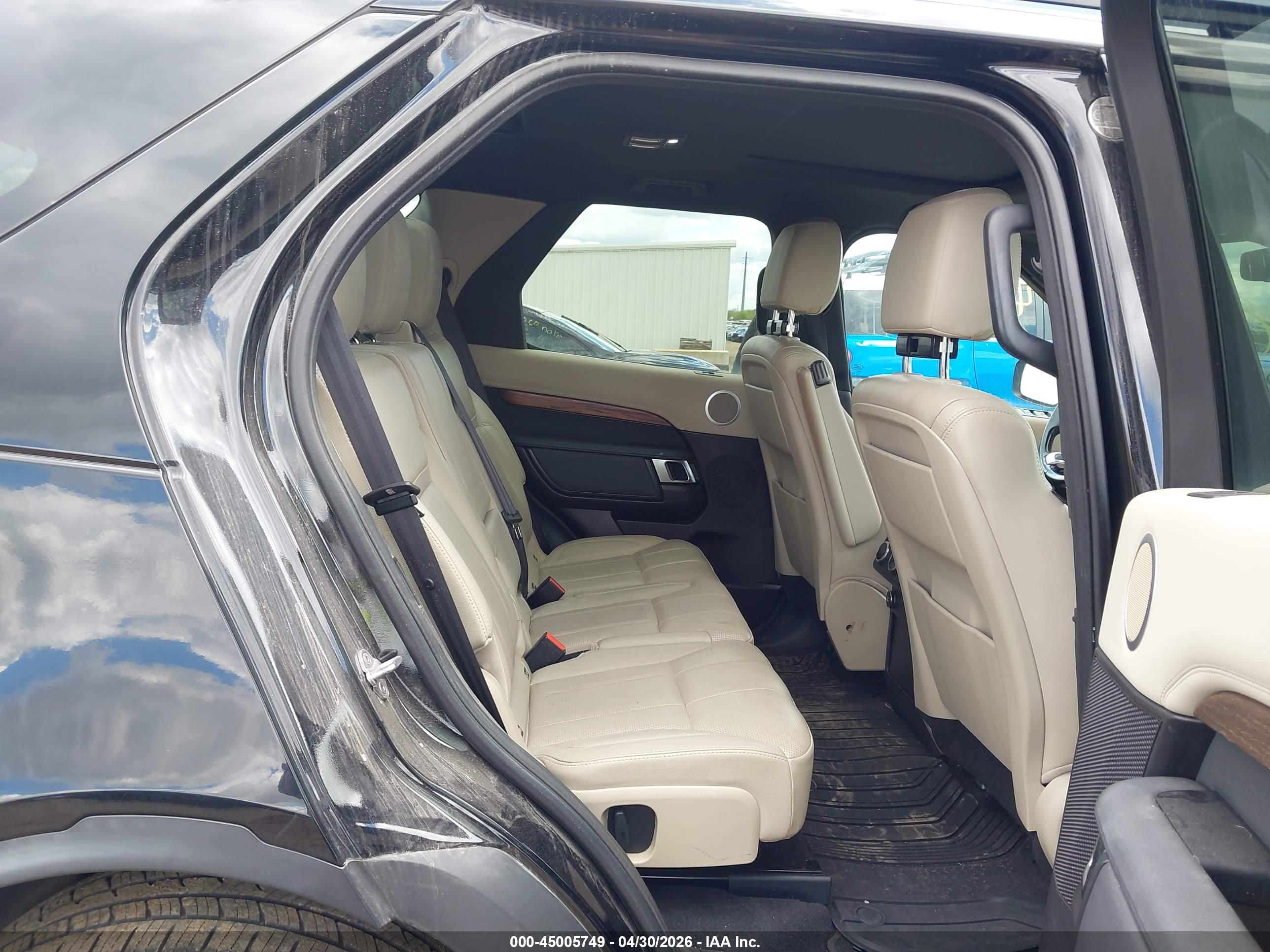 LAND ROVER image 8