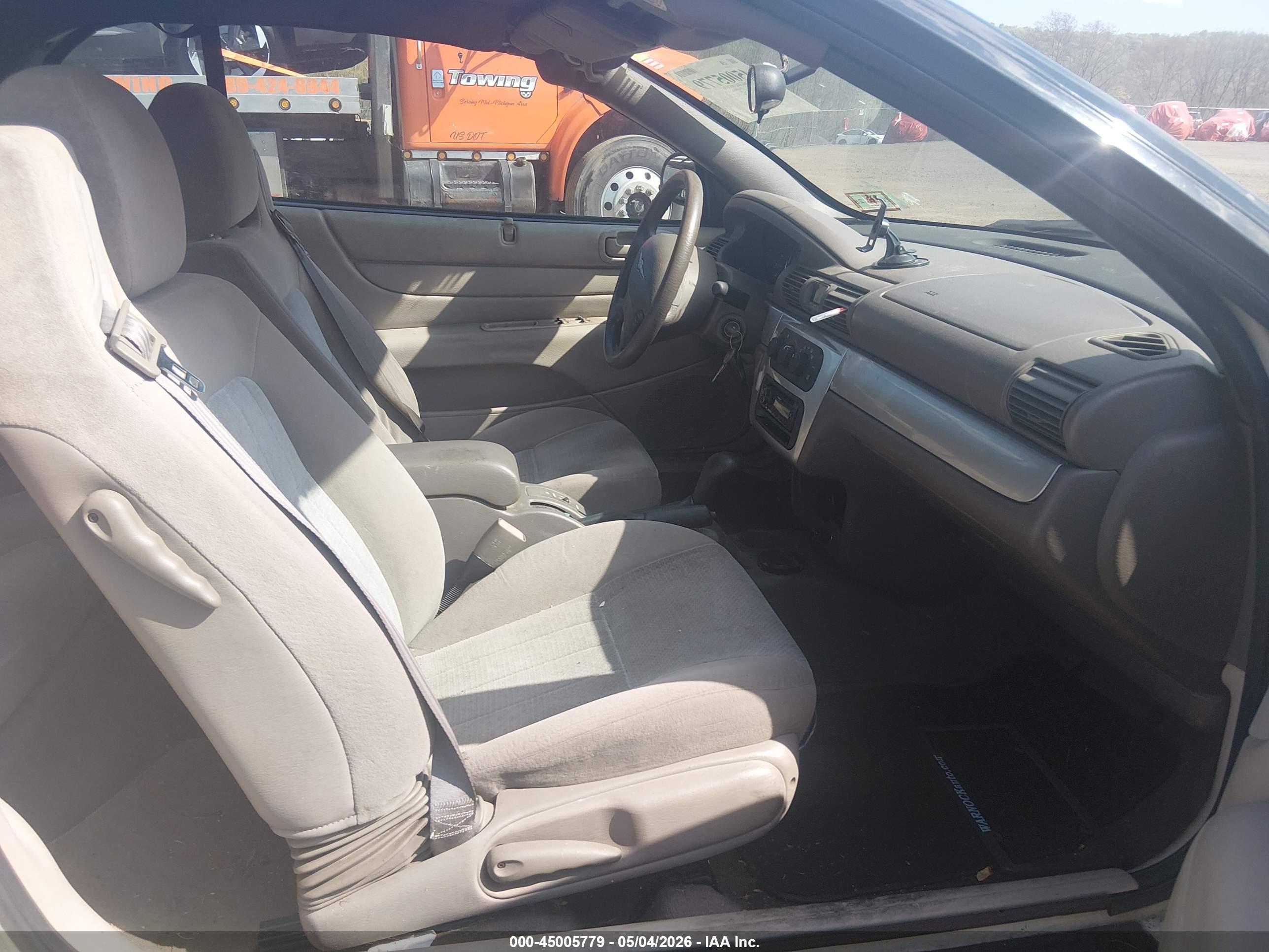 CHRYSLER SEBRING image 5