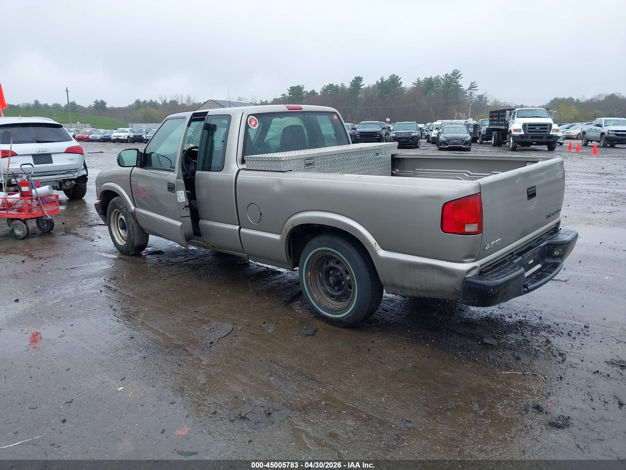 CHEVROLET S-10 image 3
