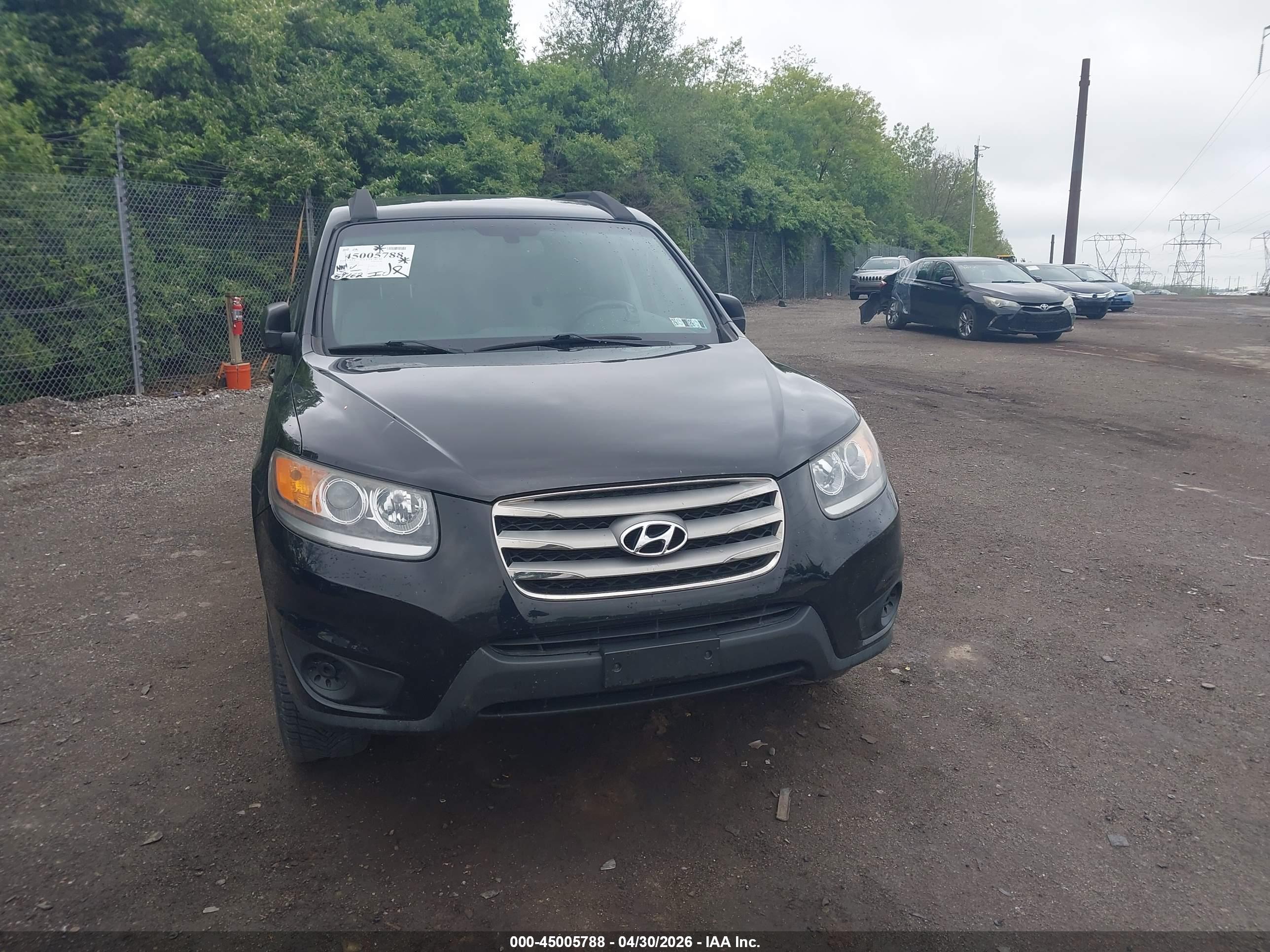 HYUNDAI SANTA image 6
