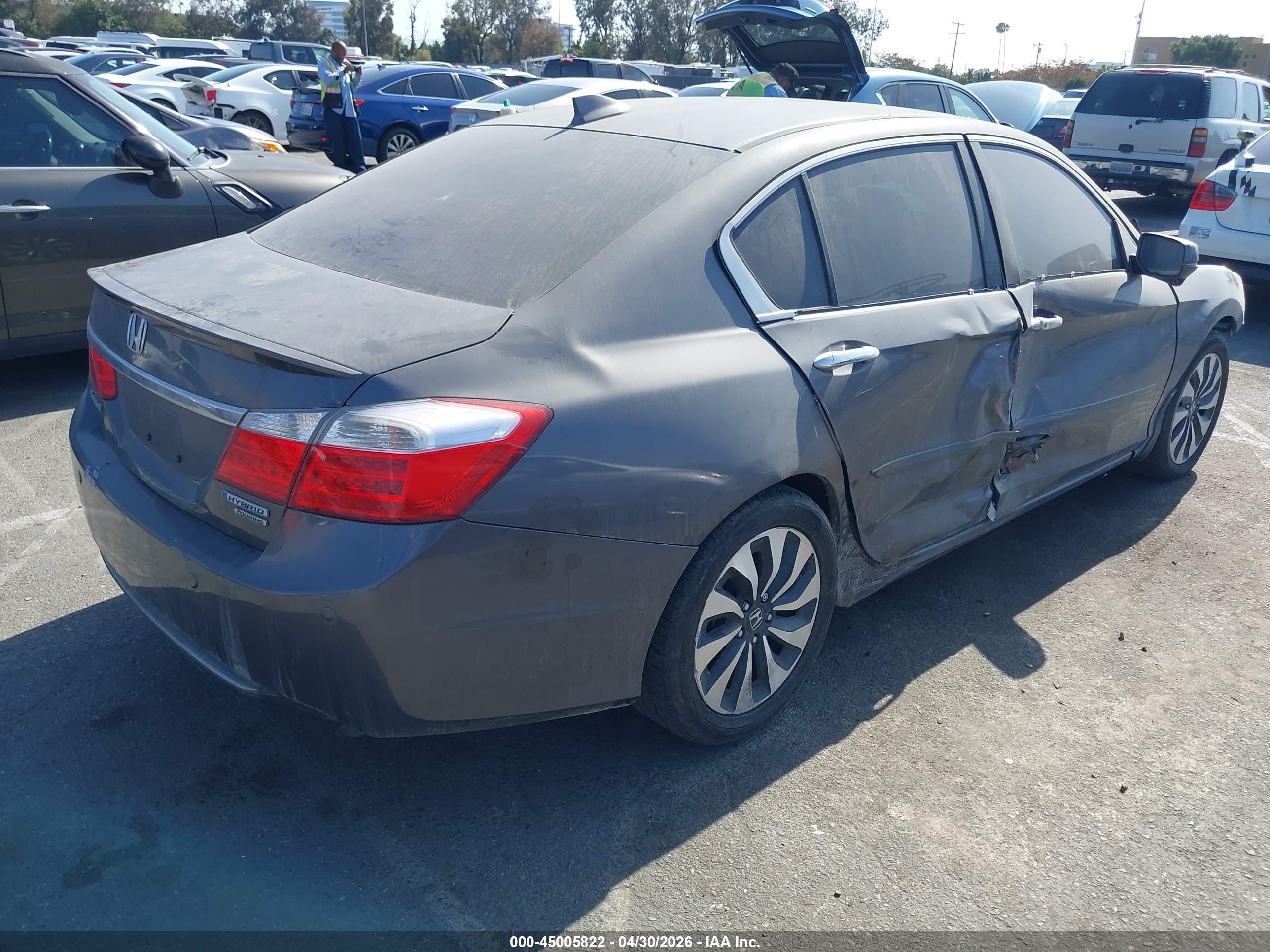 HONDA ACCORD image 4