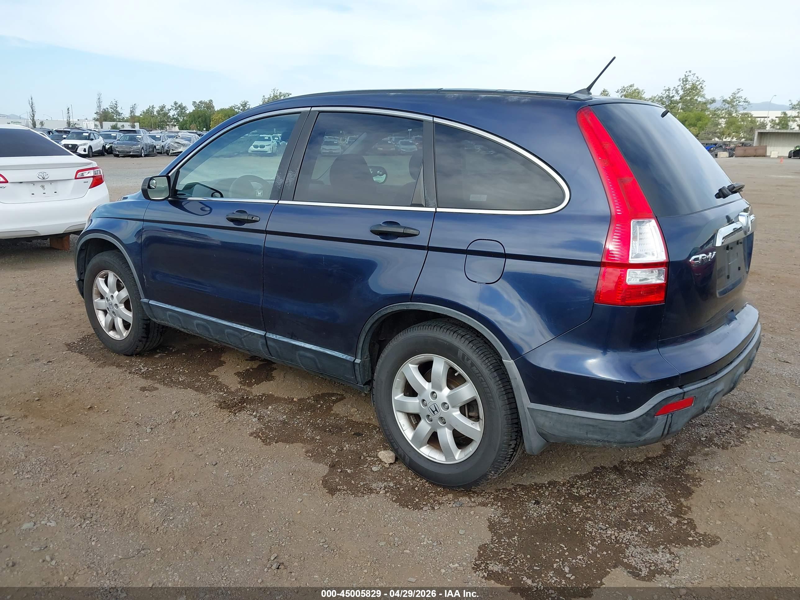 HONDA CR-V image 3