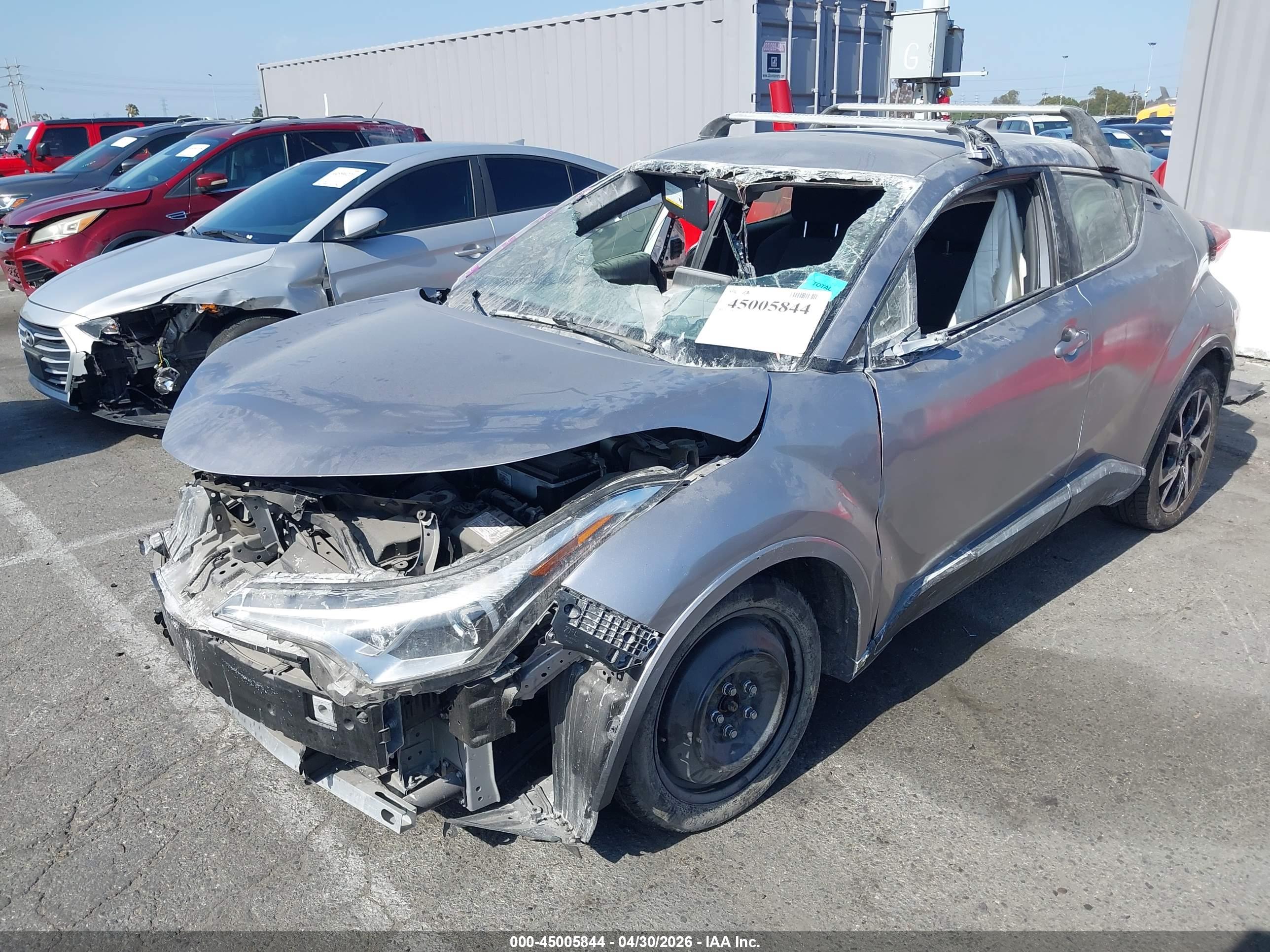 TOYOTA C-HR image 6