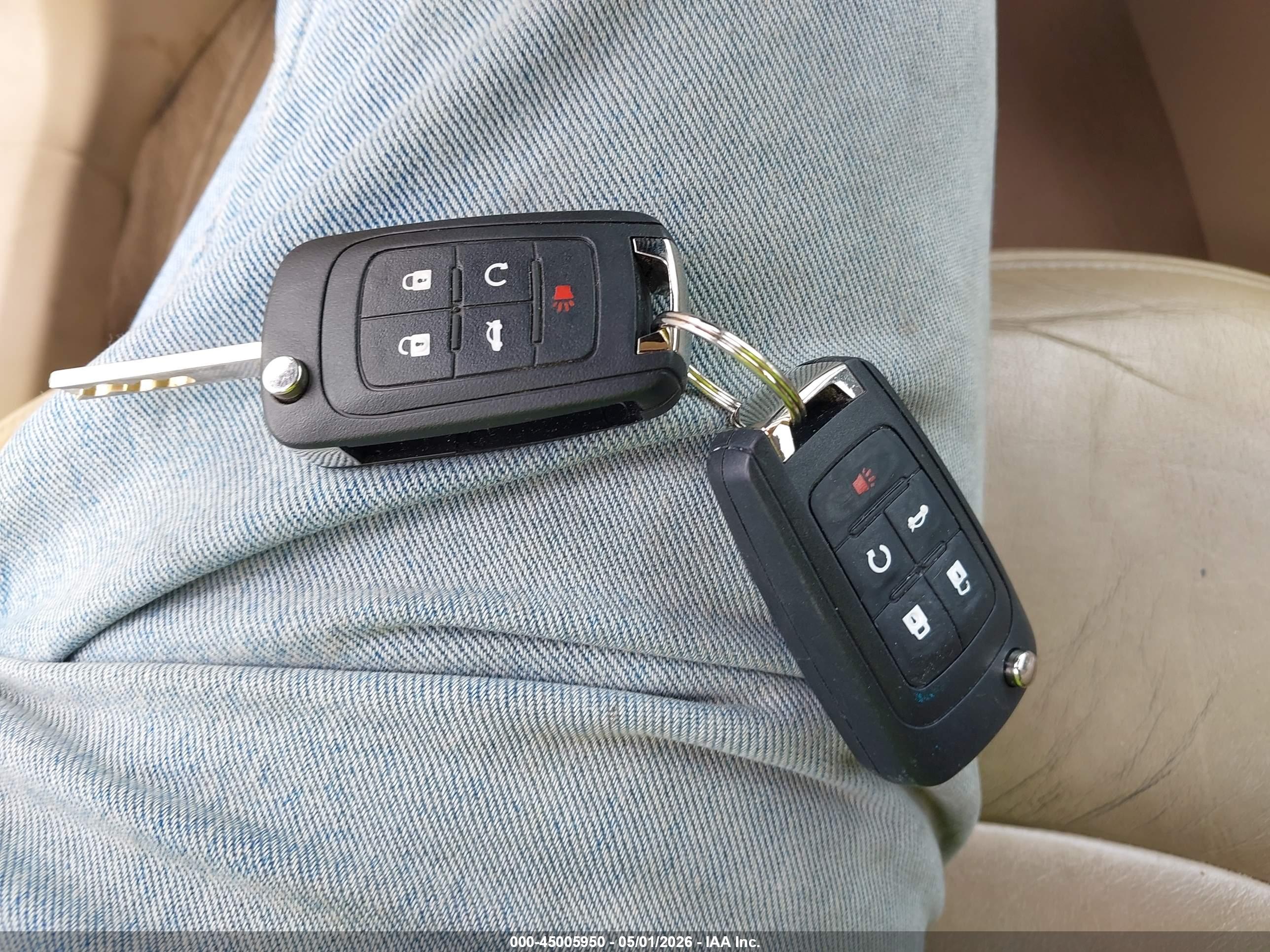 BUICK LACROSSE image 11
