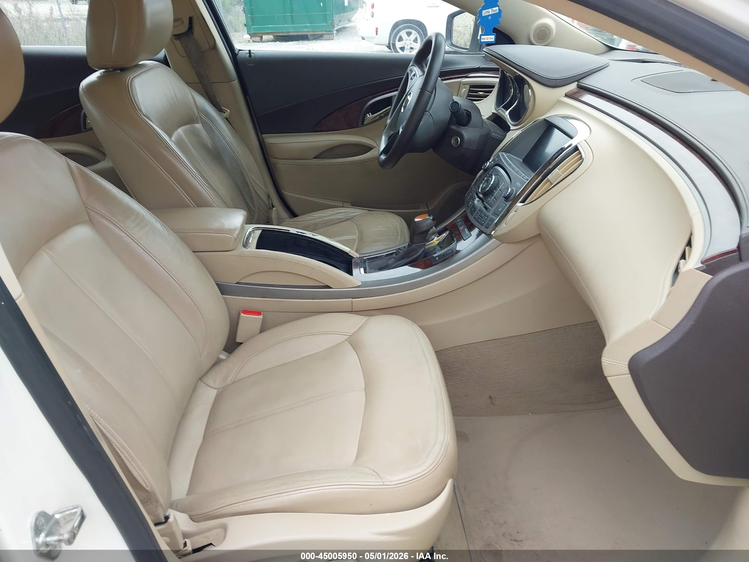 BUICK LACROSSE image 5