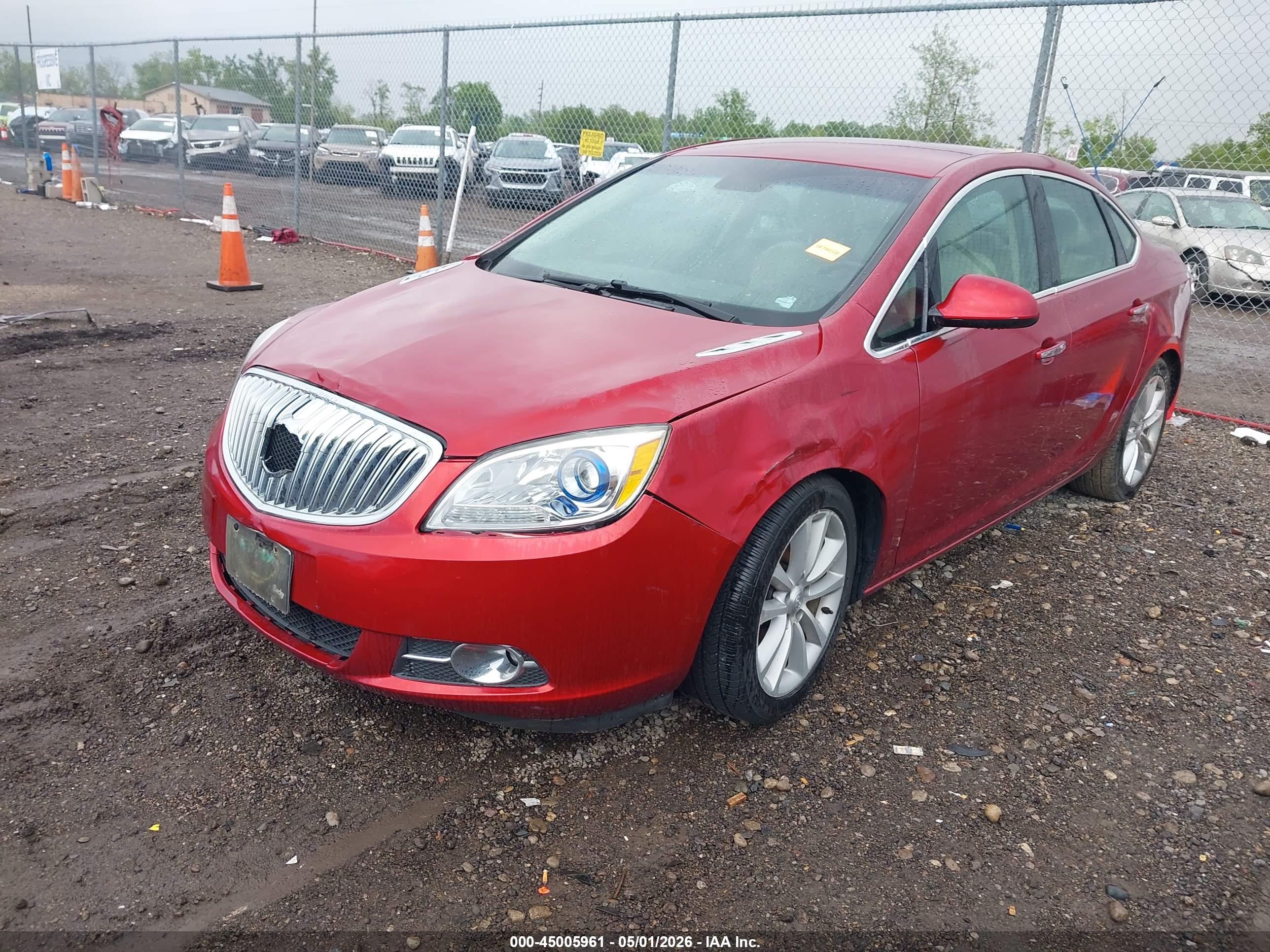 BUICK VERANO image 2