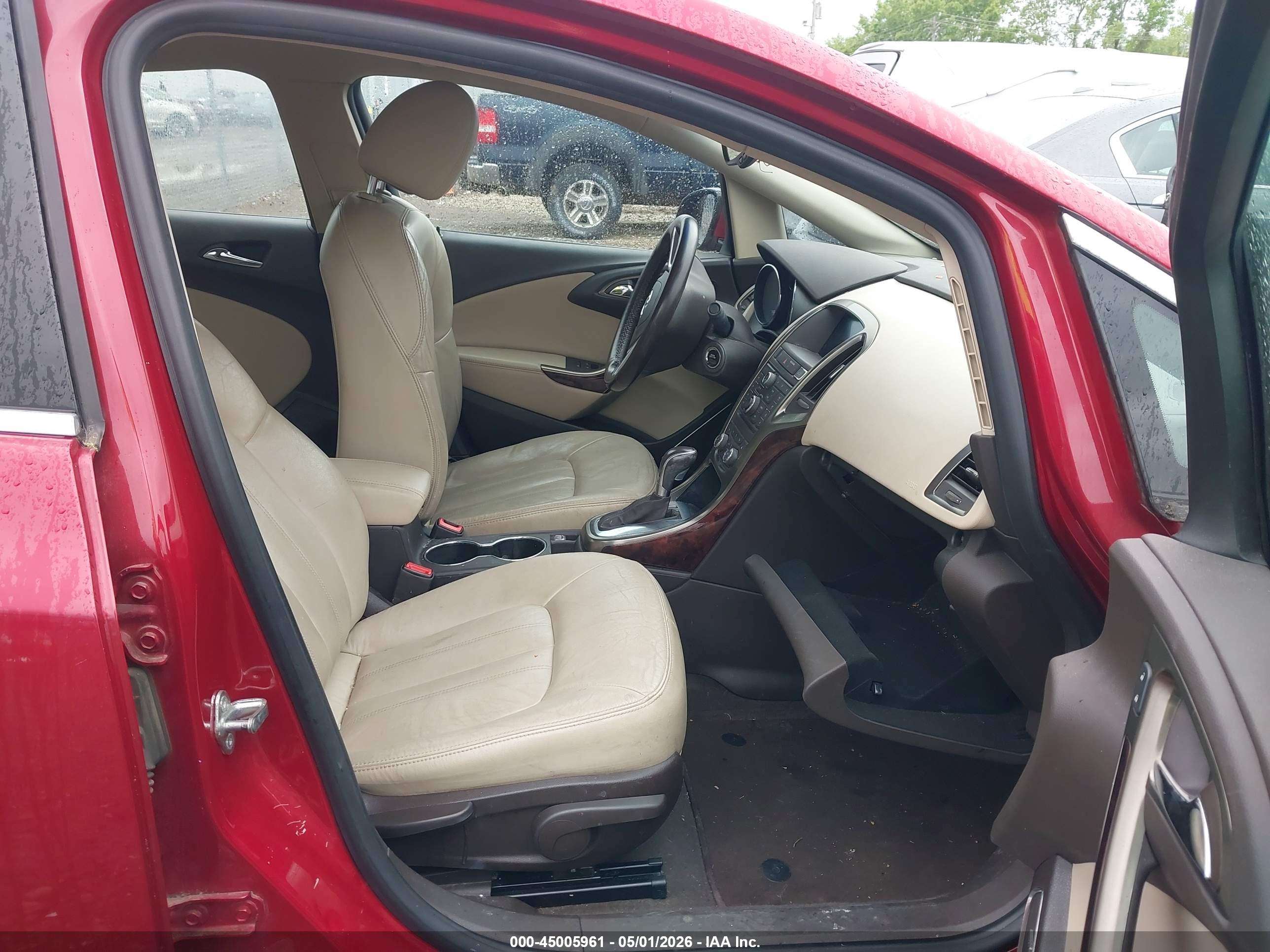 BUICK VERANO image 5