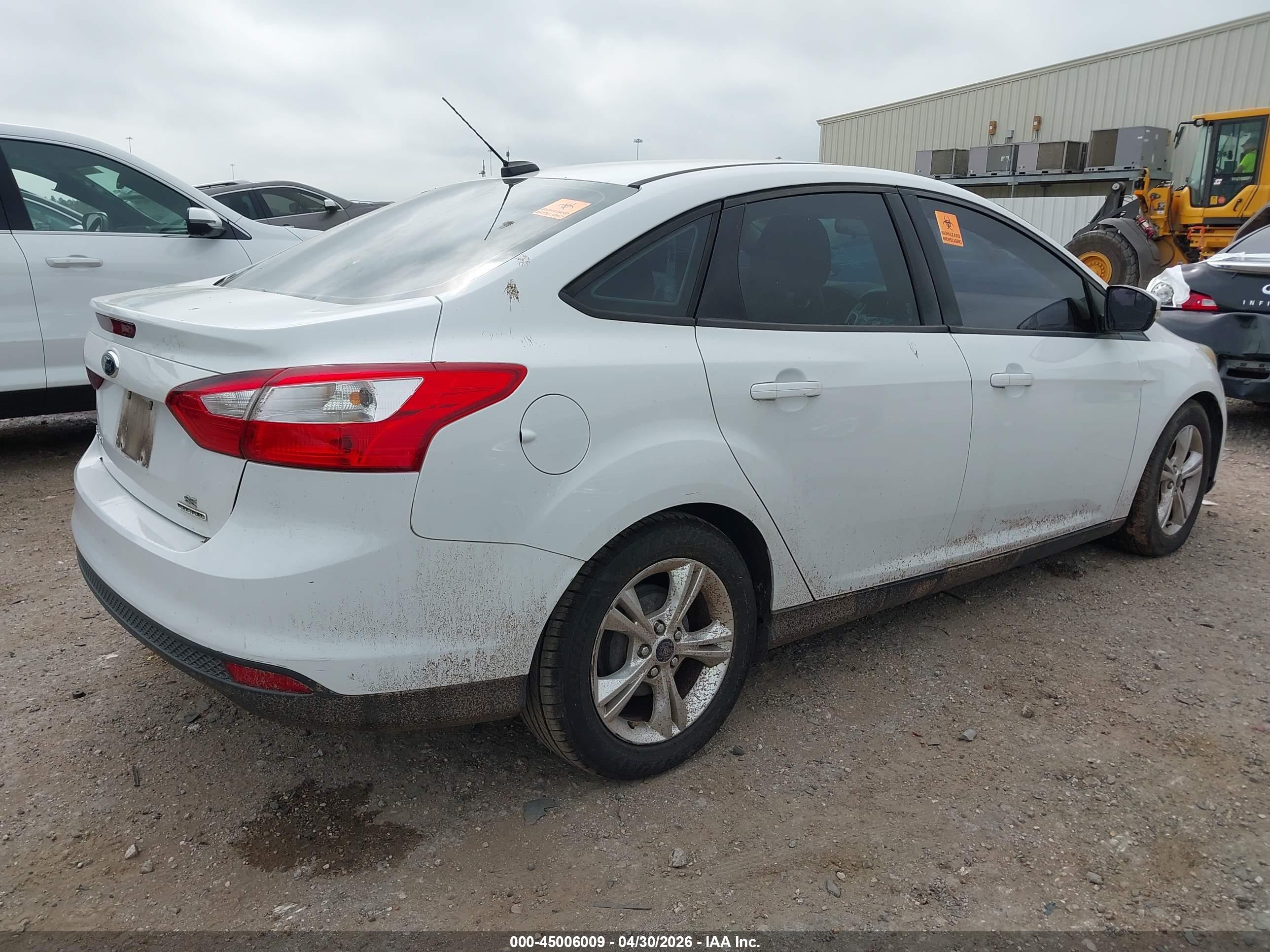 FORD FOCUS image 4