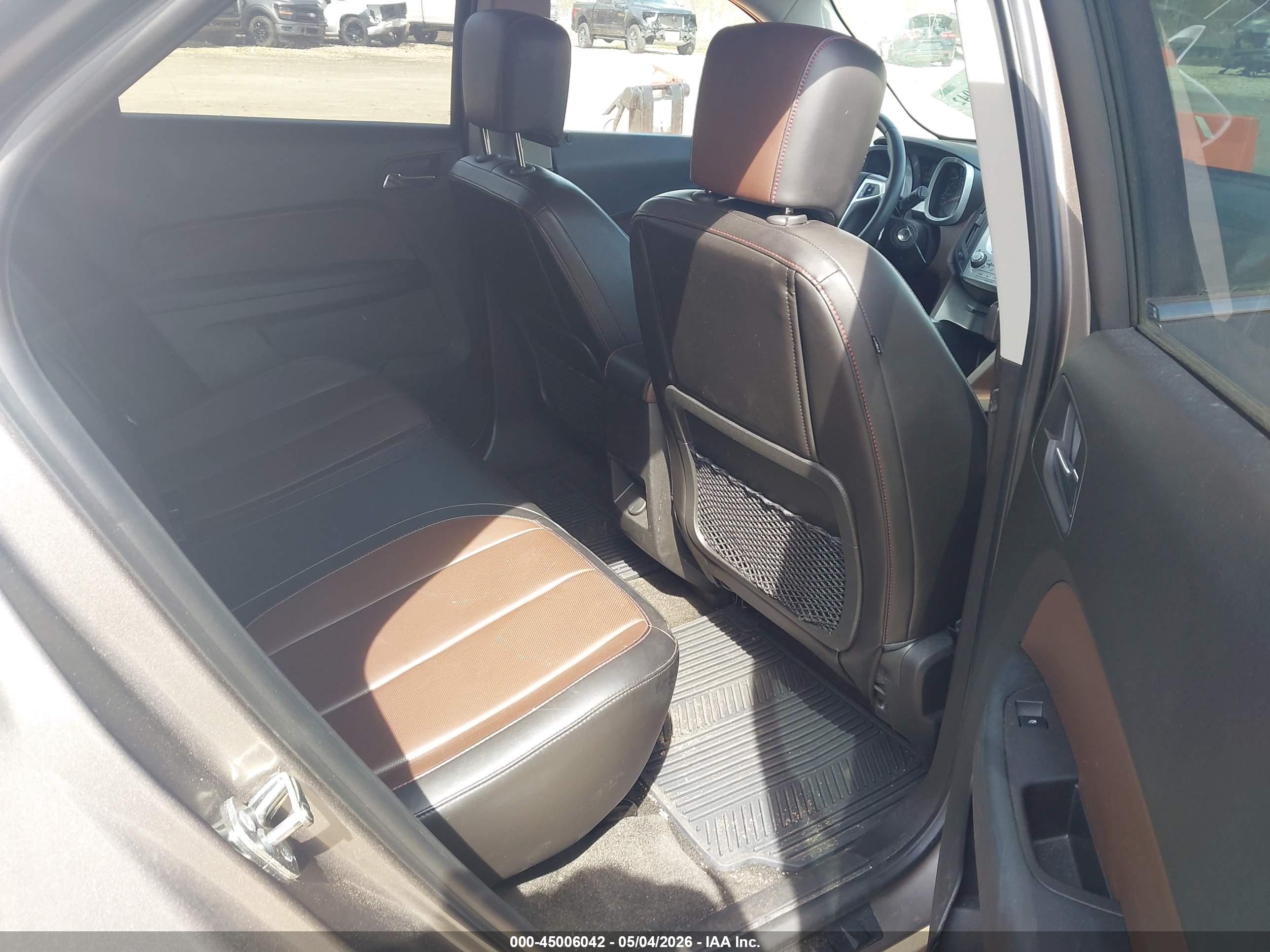 CHEVROLET EQUINOX image 8