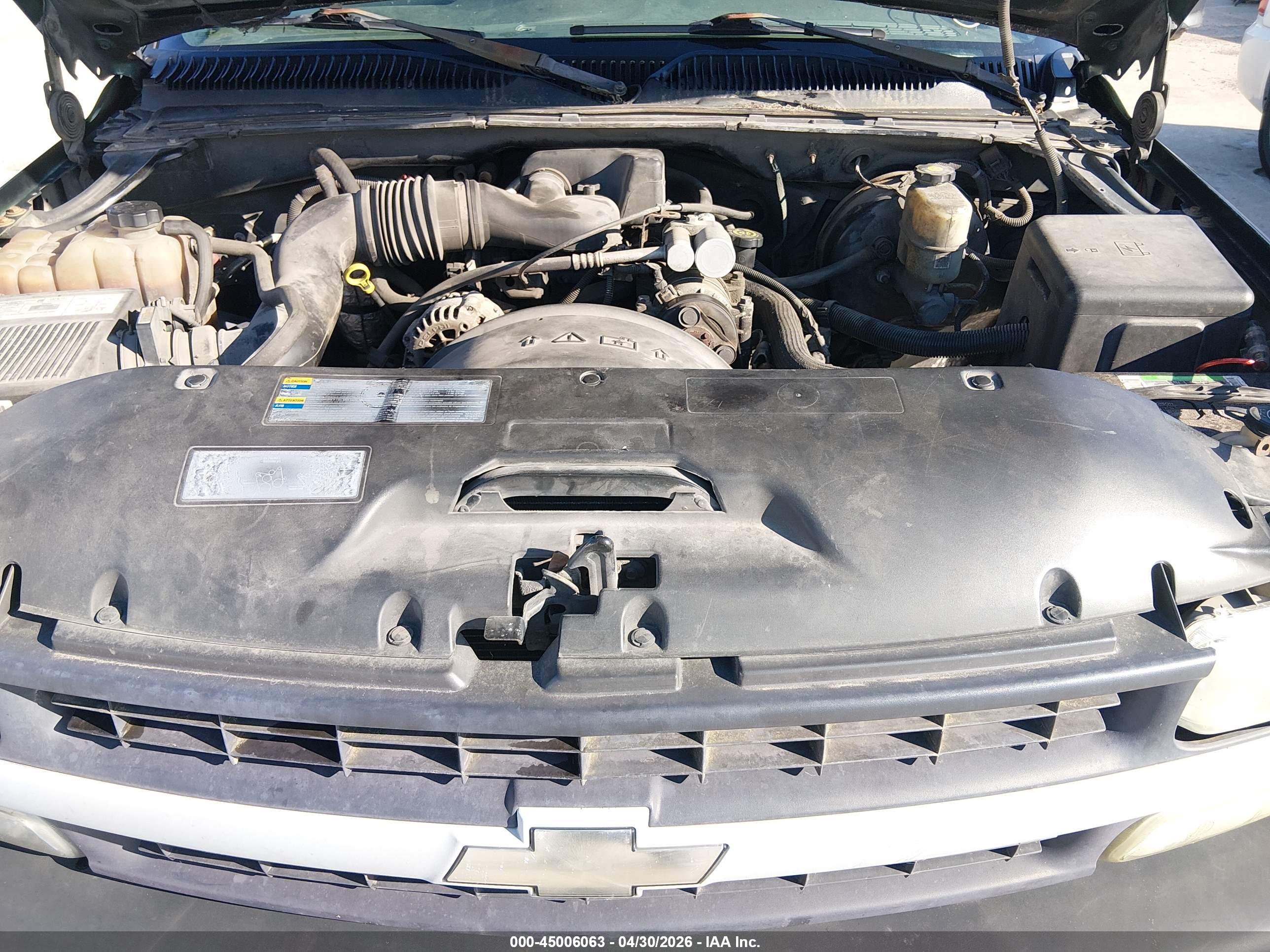 CHEVROLET SILVERADO image 10