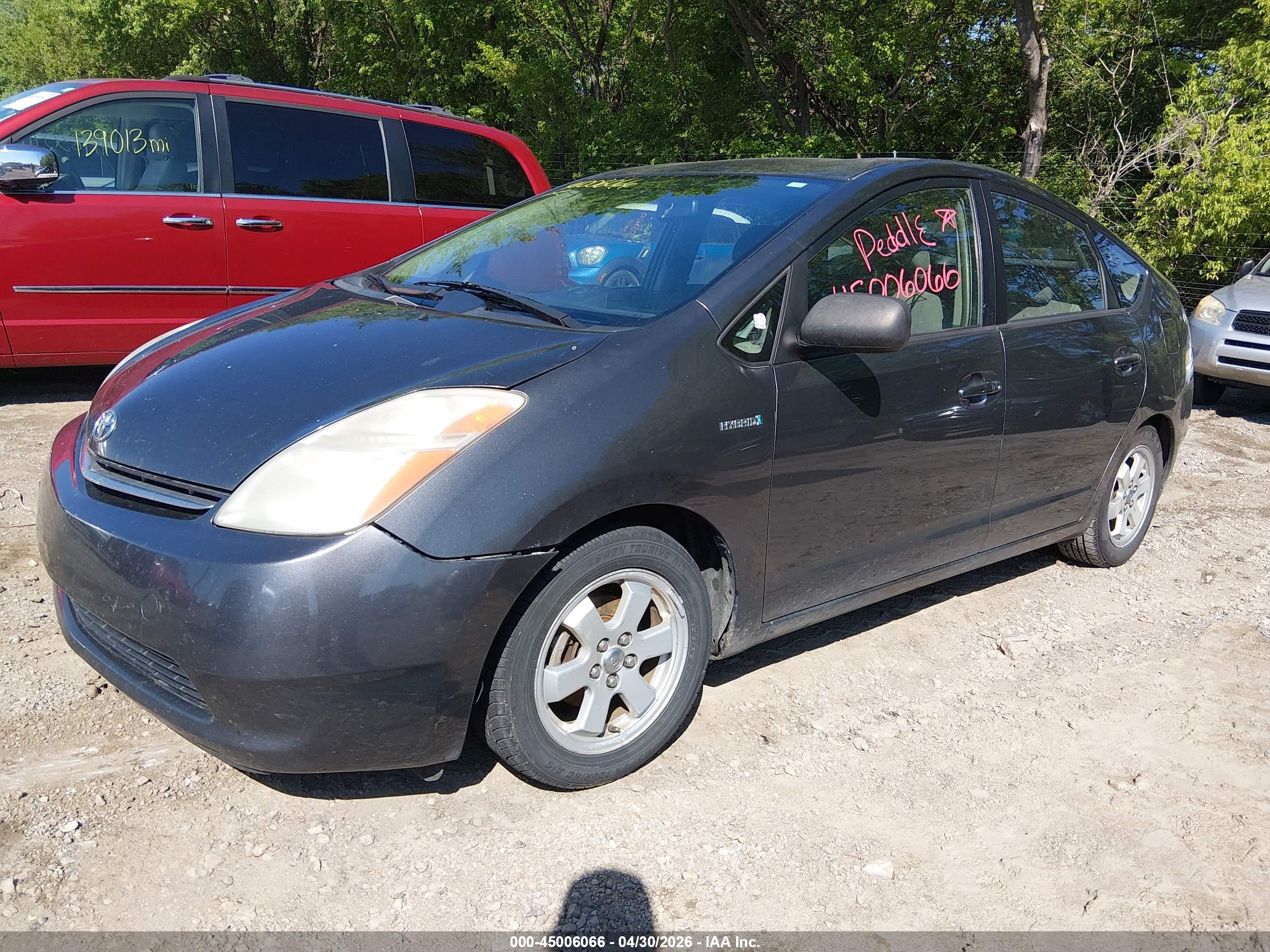 TOYOTA PRIUS image 6