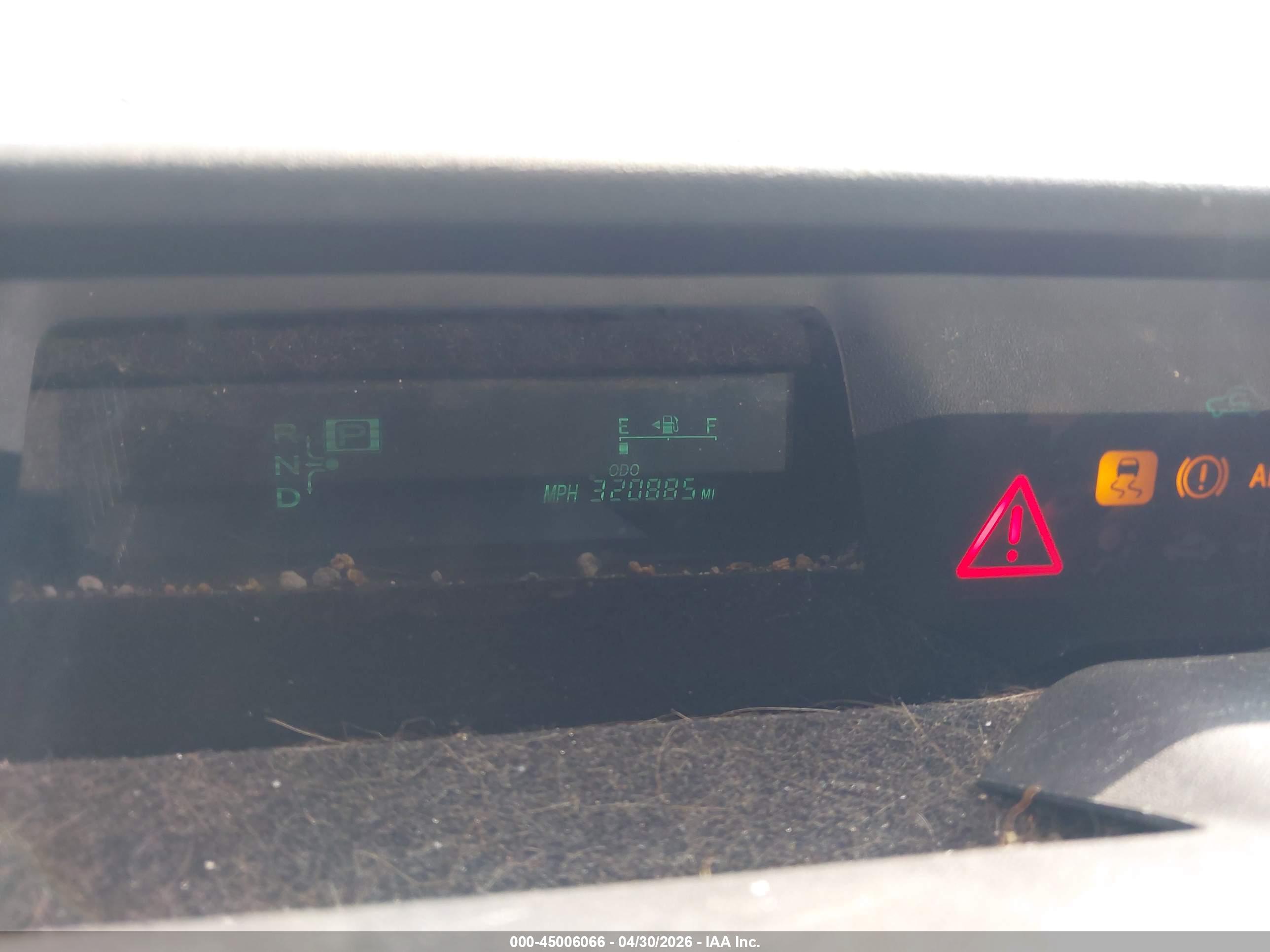 TOYOTA PRIUS image 7