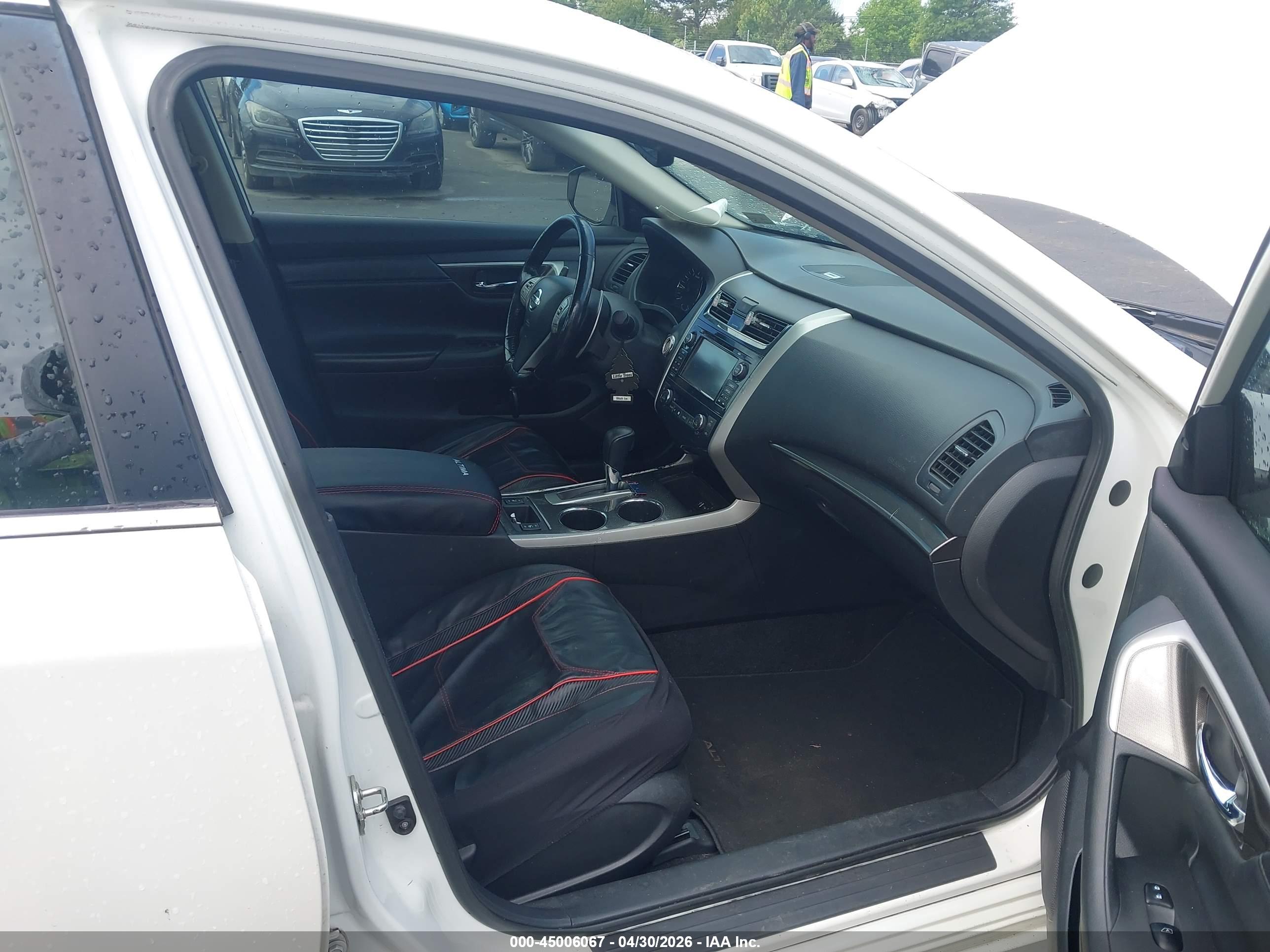 NISSAN ALTIMA image 5