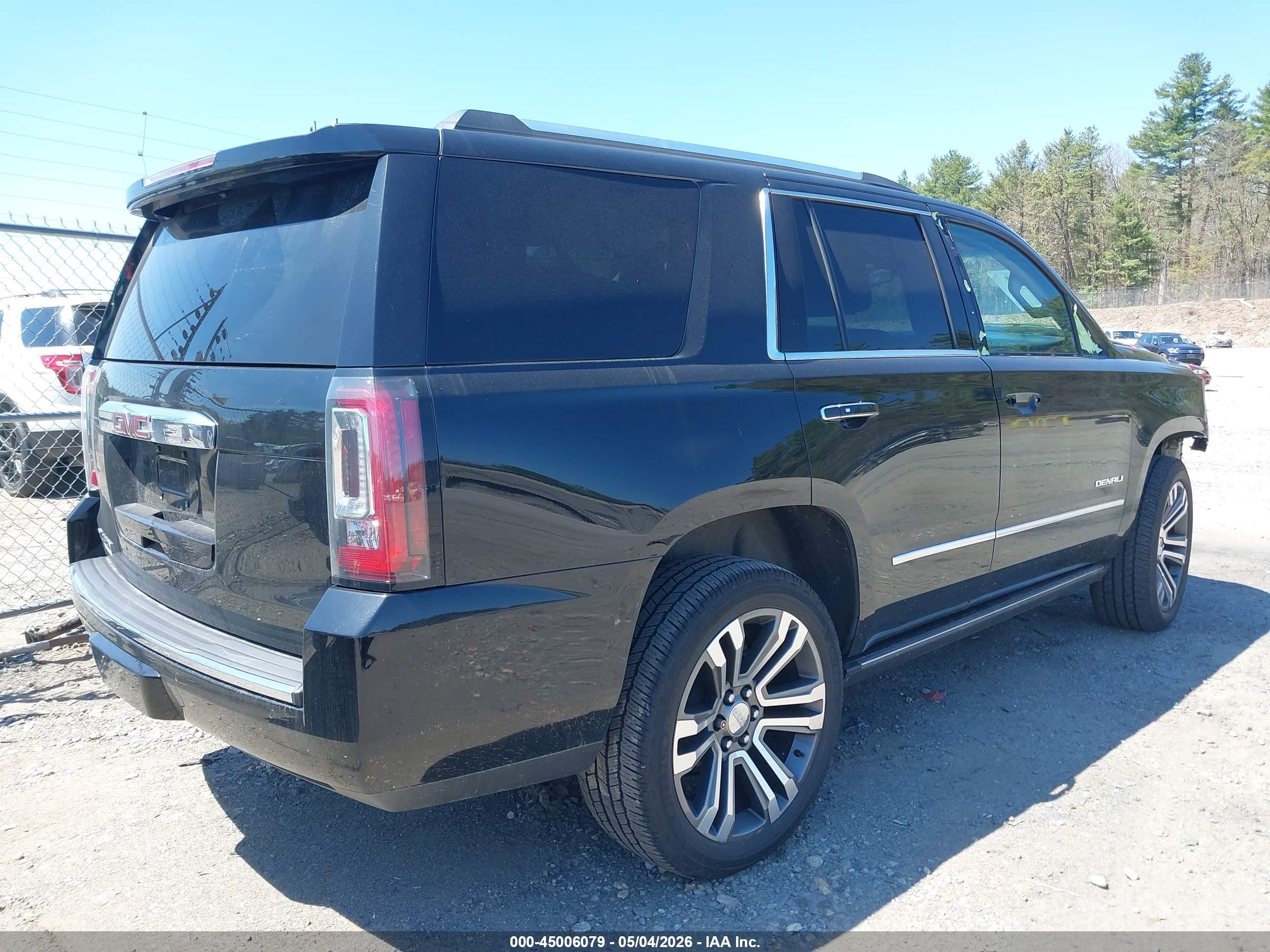 GMC YUKON image 4
