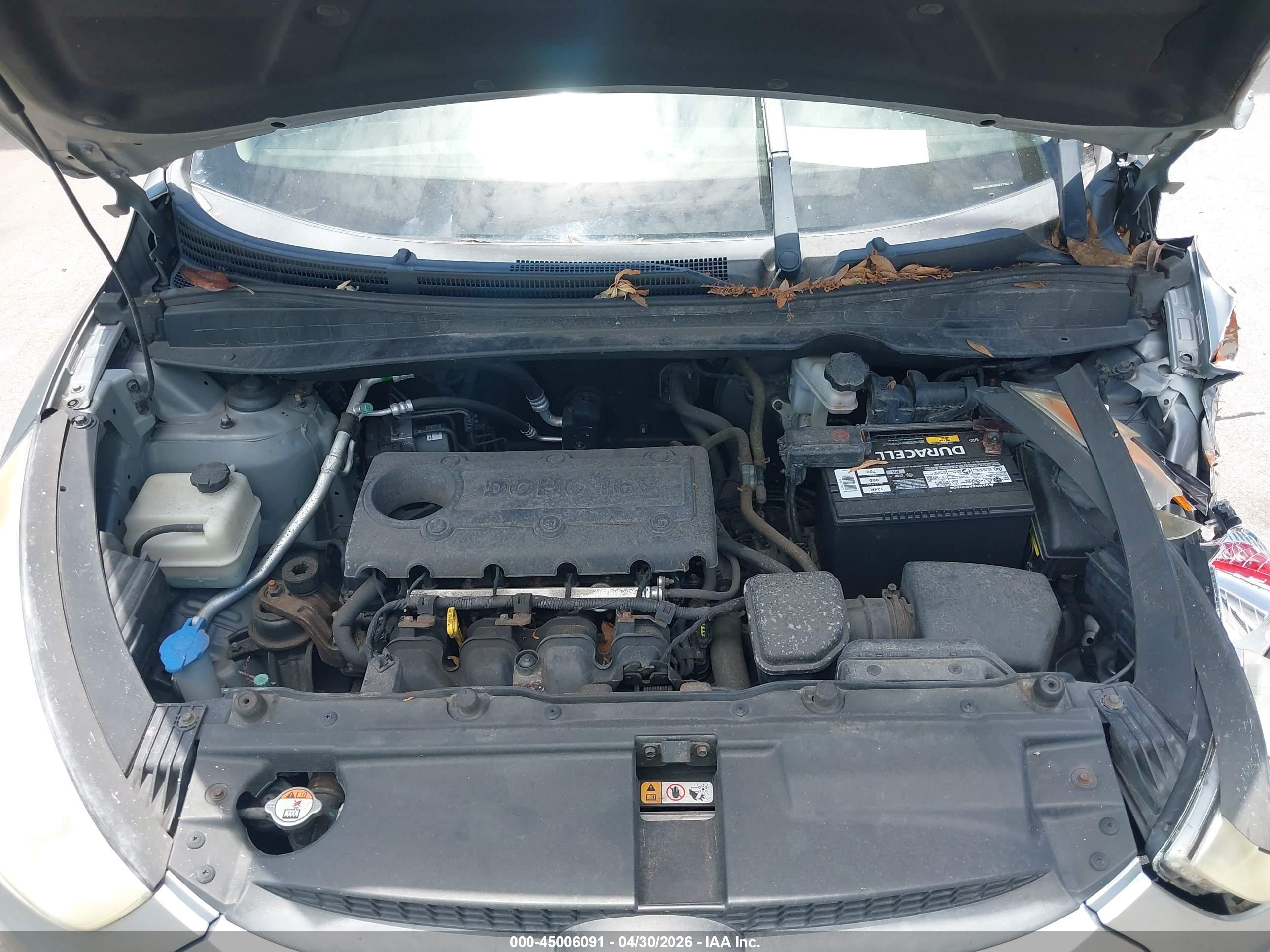 HYUNDAI TUCSON image 10