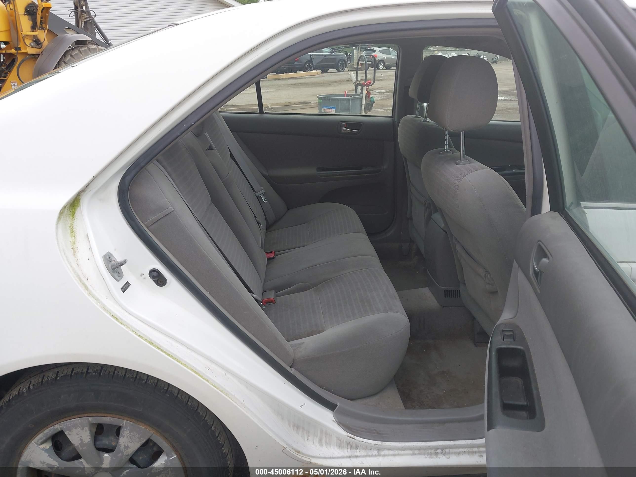 TOYOTA CAMRY image 8