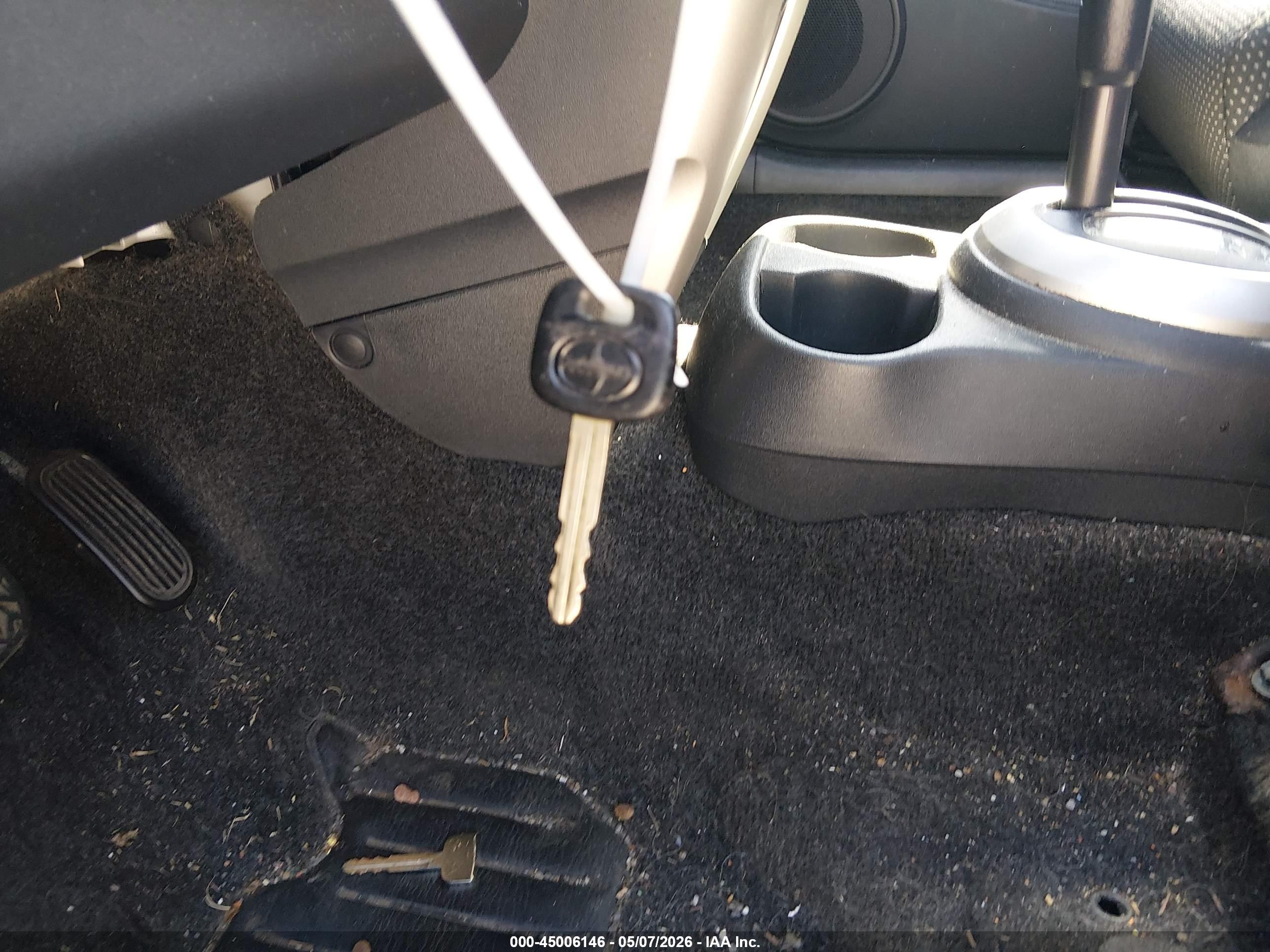 SCION XA image 11