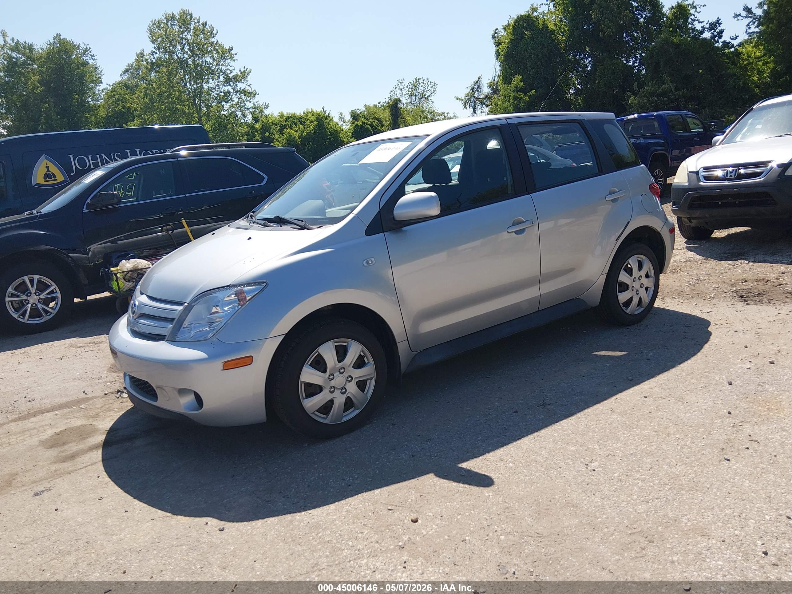 SCION XA image 2