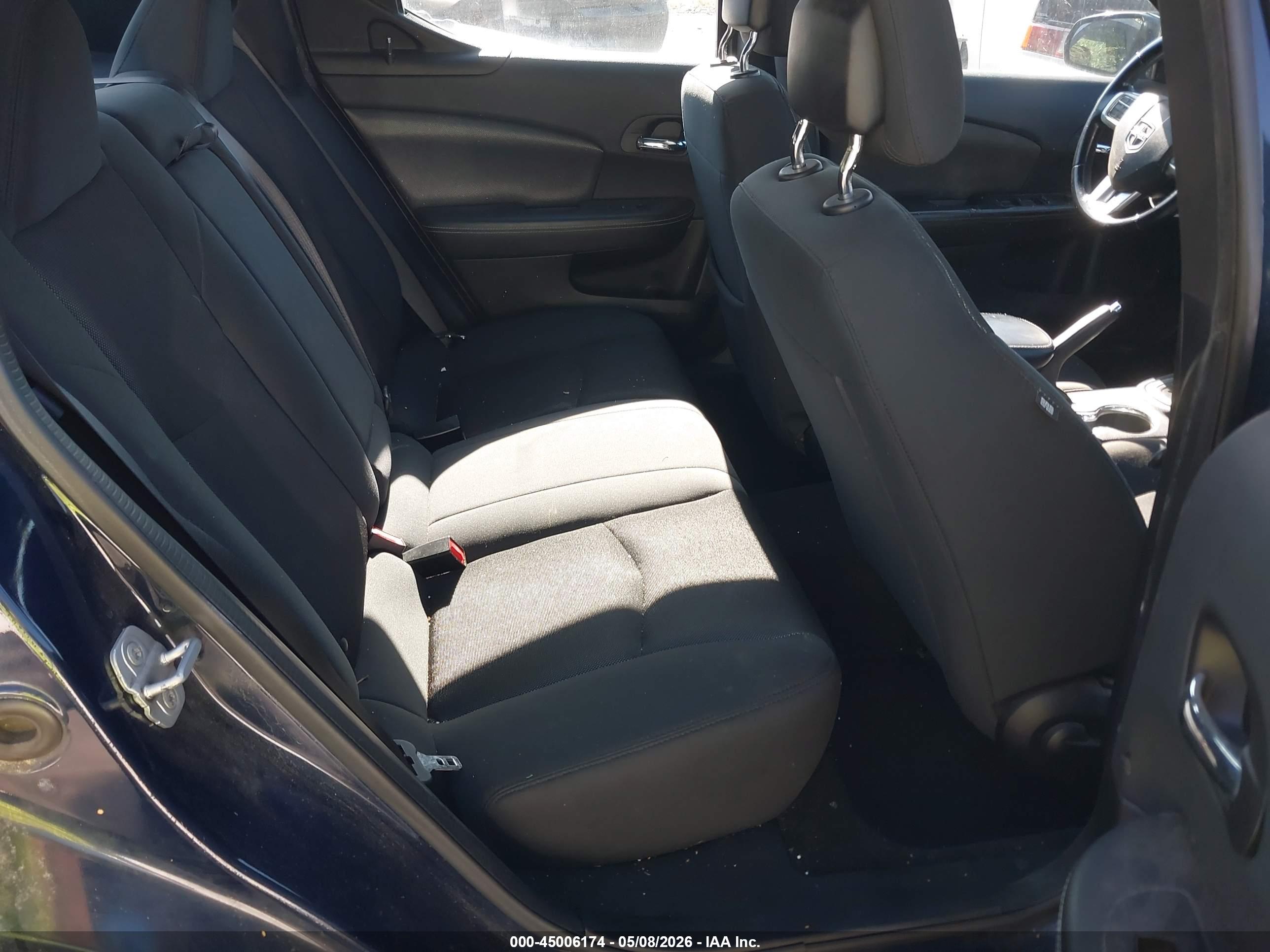 DODGE AVENGER image 8