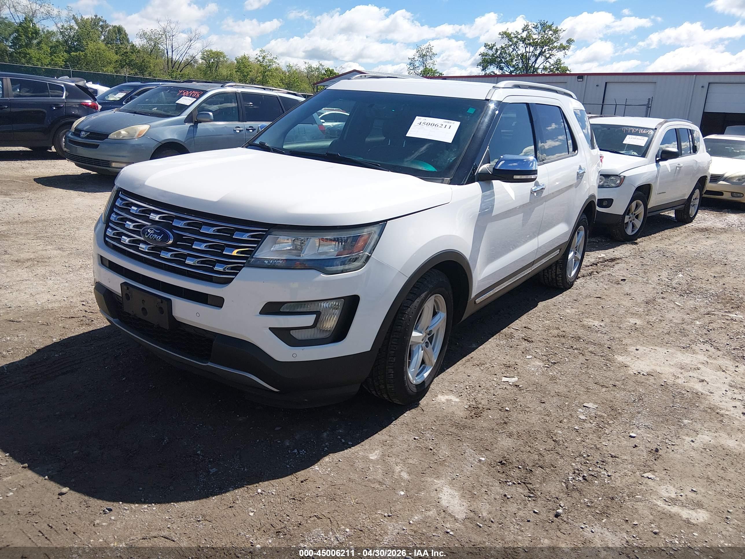 FORD EXPLORER image 2