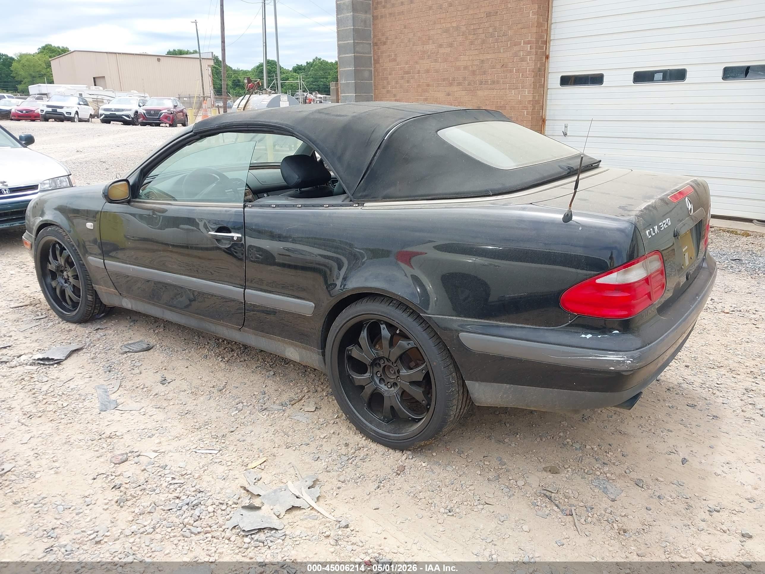 MERCEDES-BENZ CLK image 3