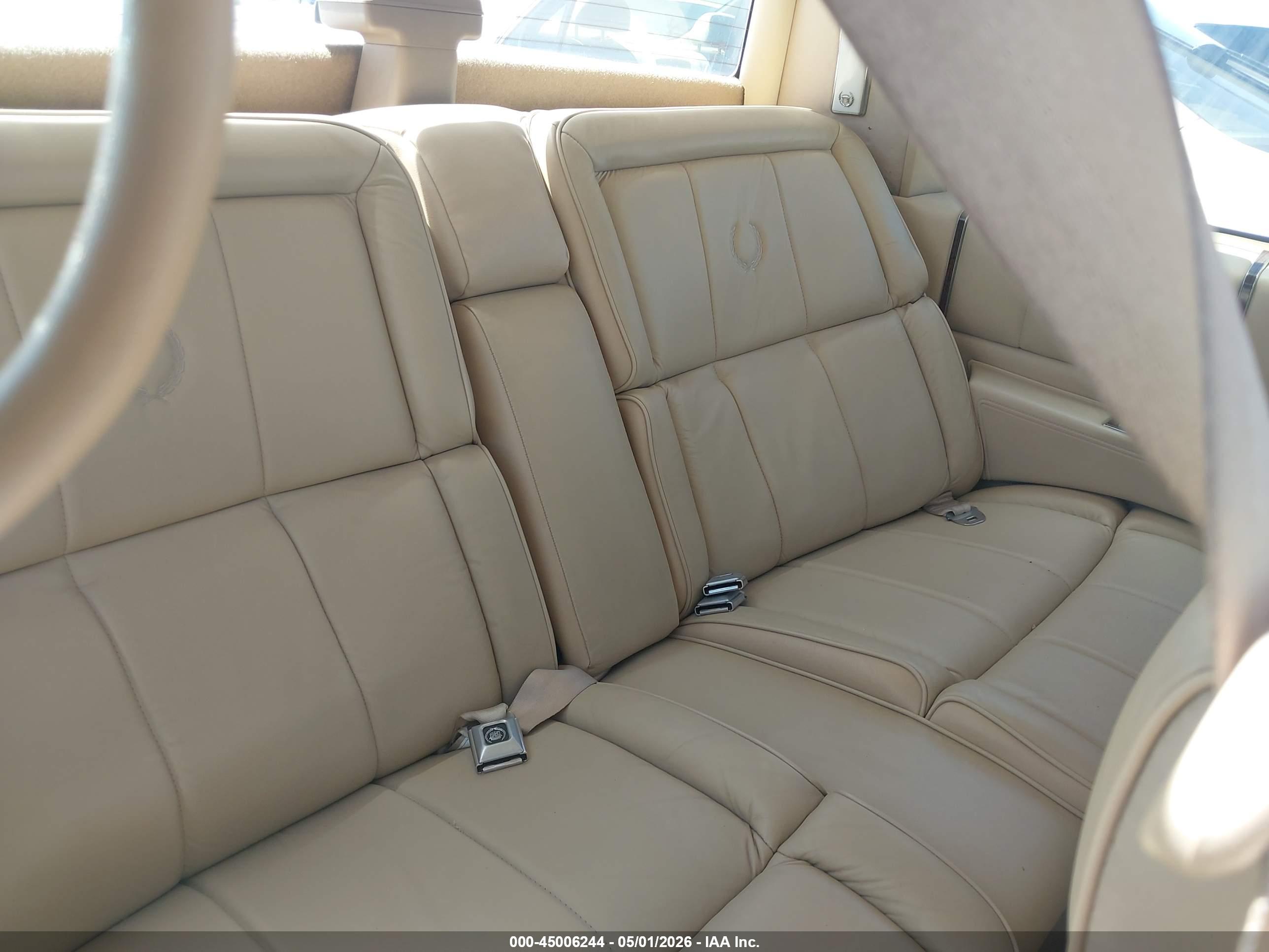 CADILLAC DEVILLE image 8