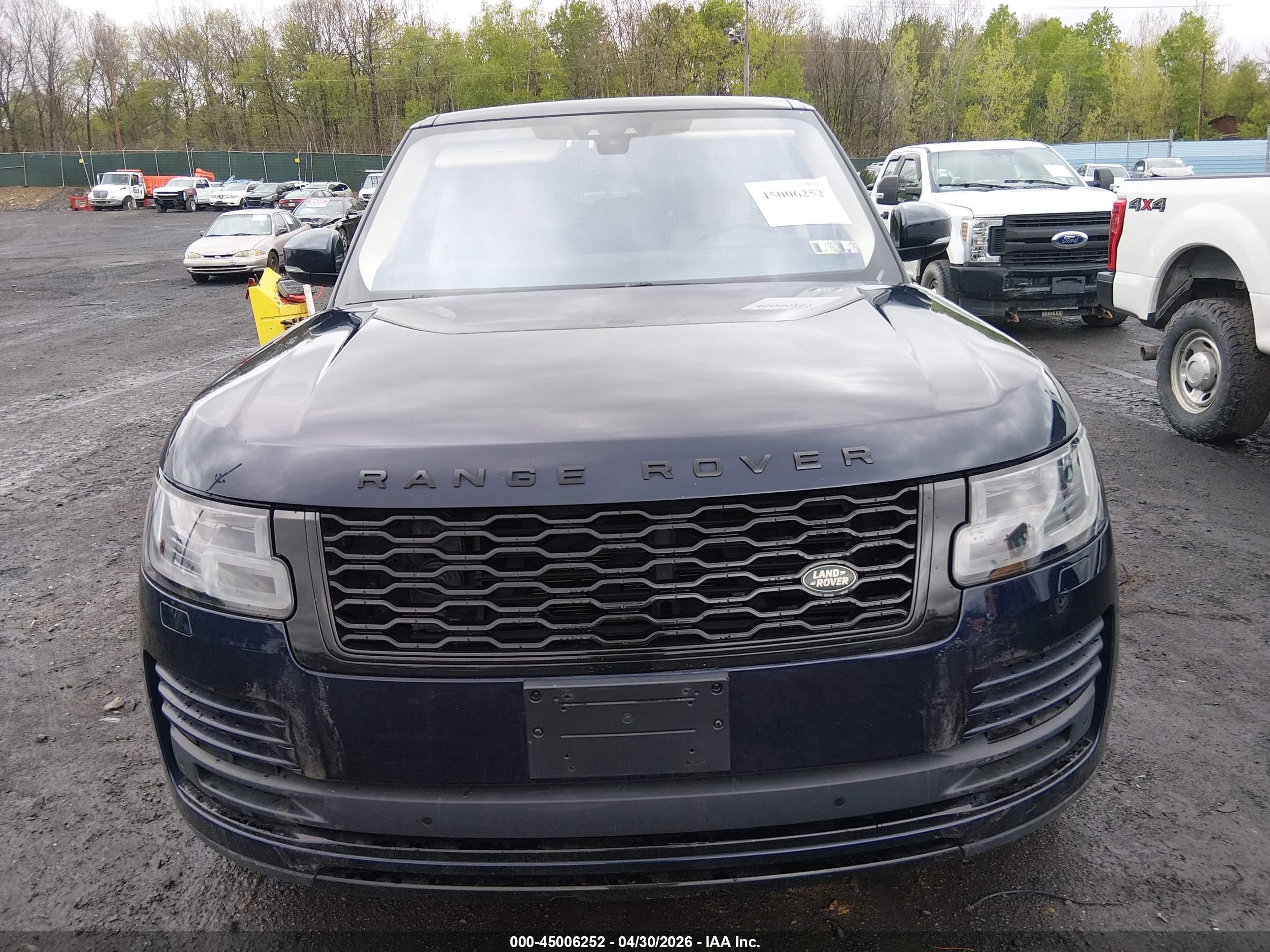 LAND ROVER image 6