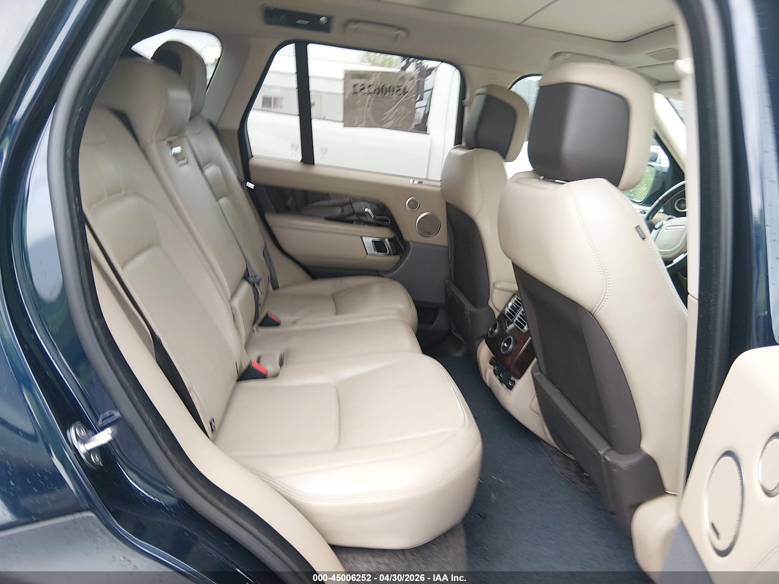 LAND ROVER image 8