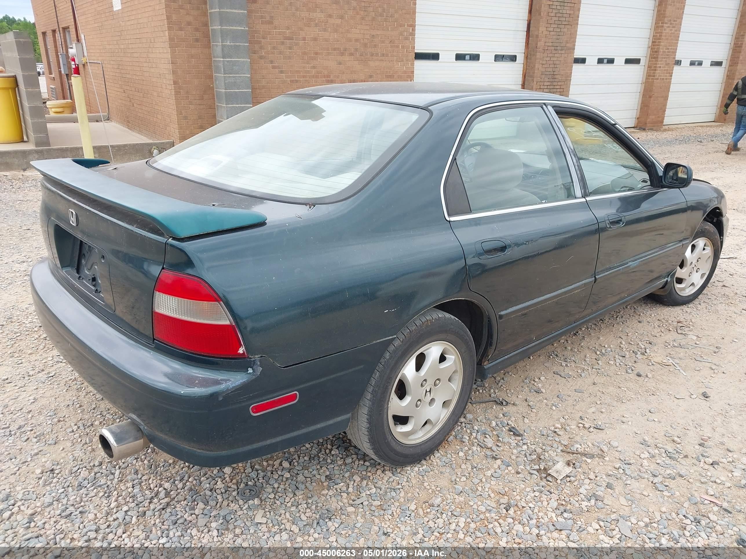 HONDA ACCORD image 4