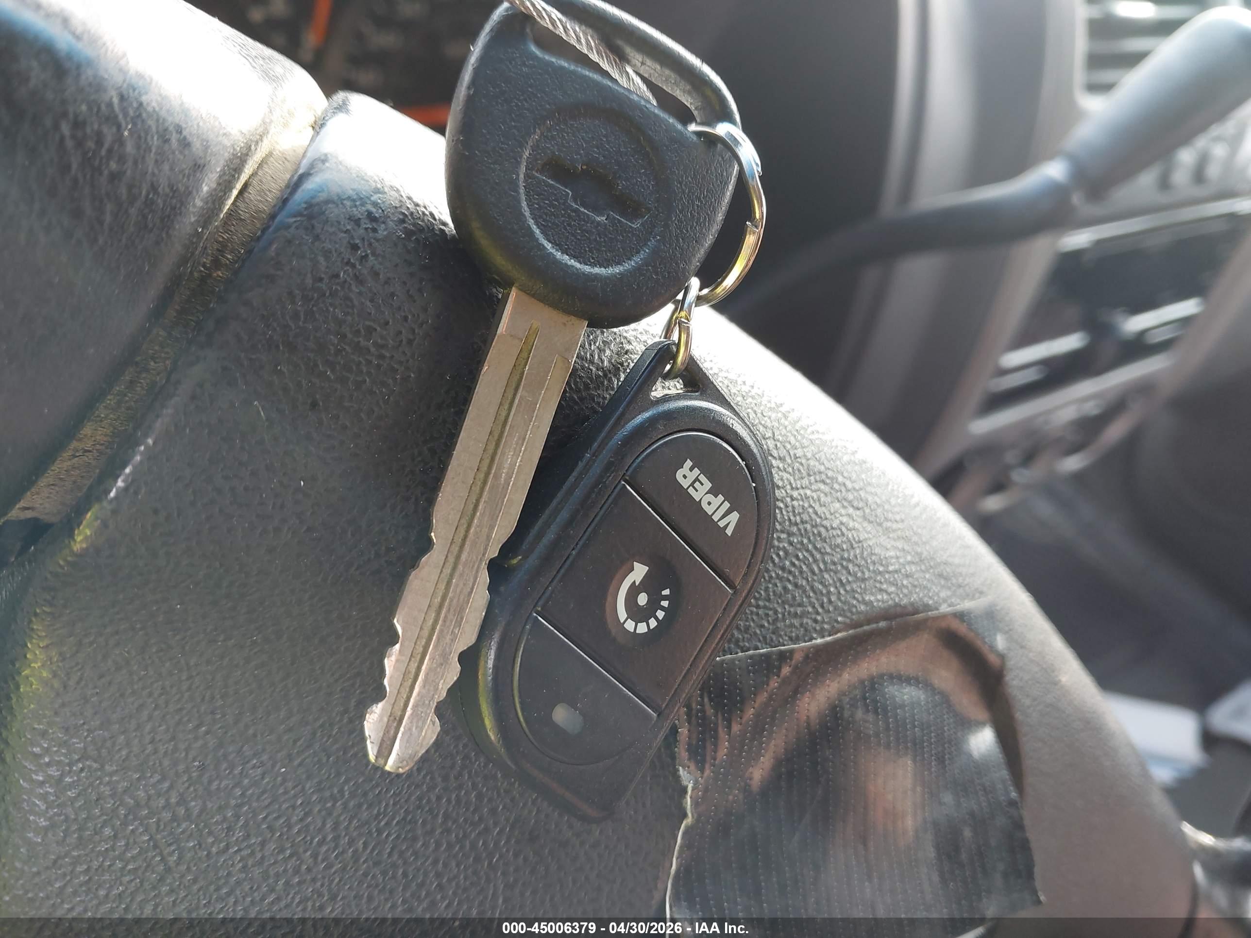 CHEVROLET COLORADO image 11