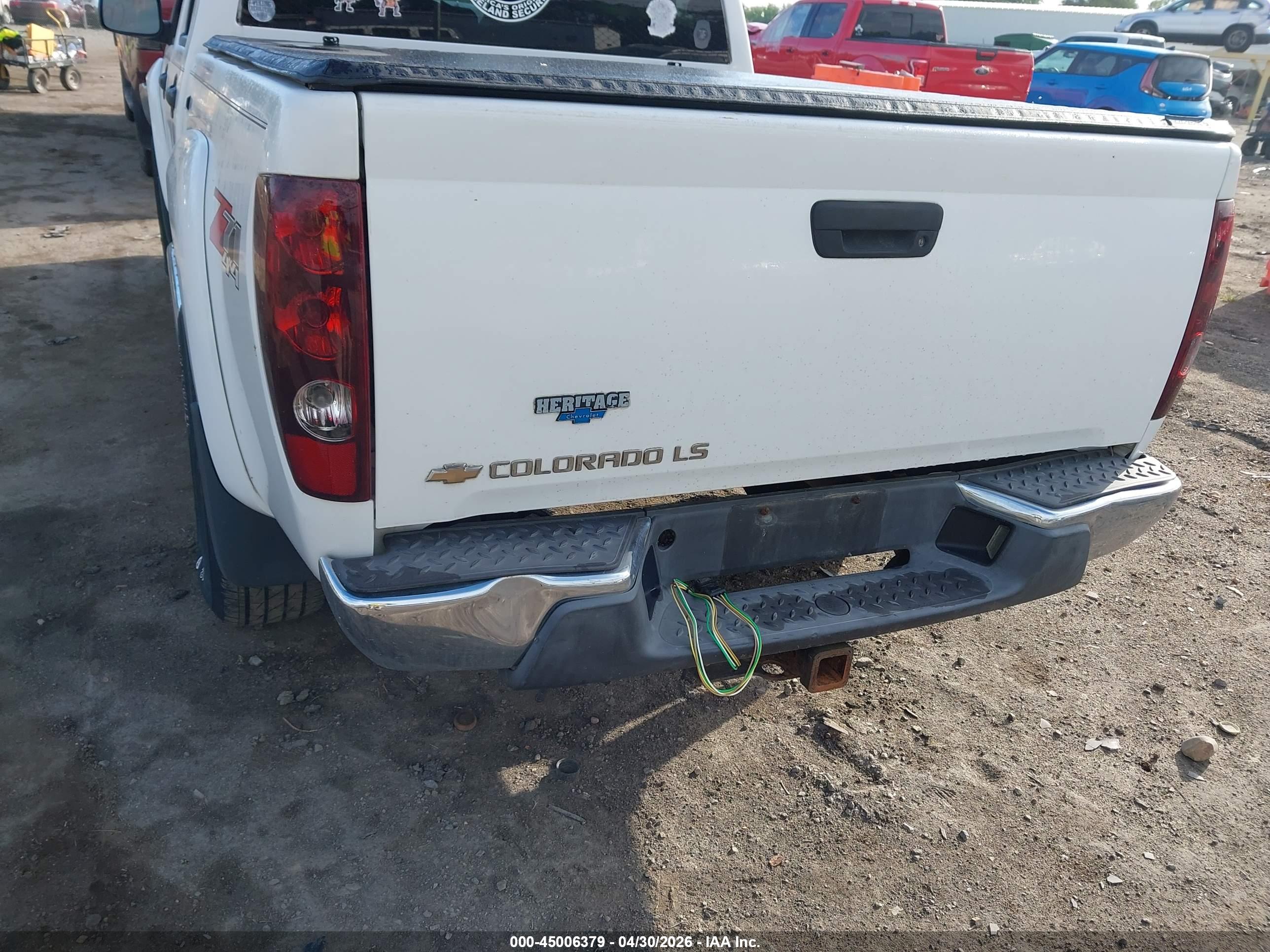 CHEVROLET COLORADO image 6