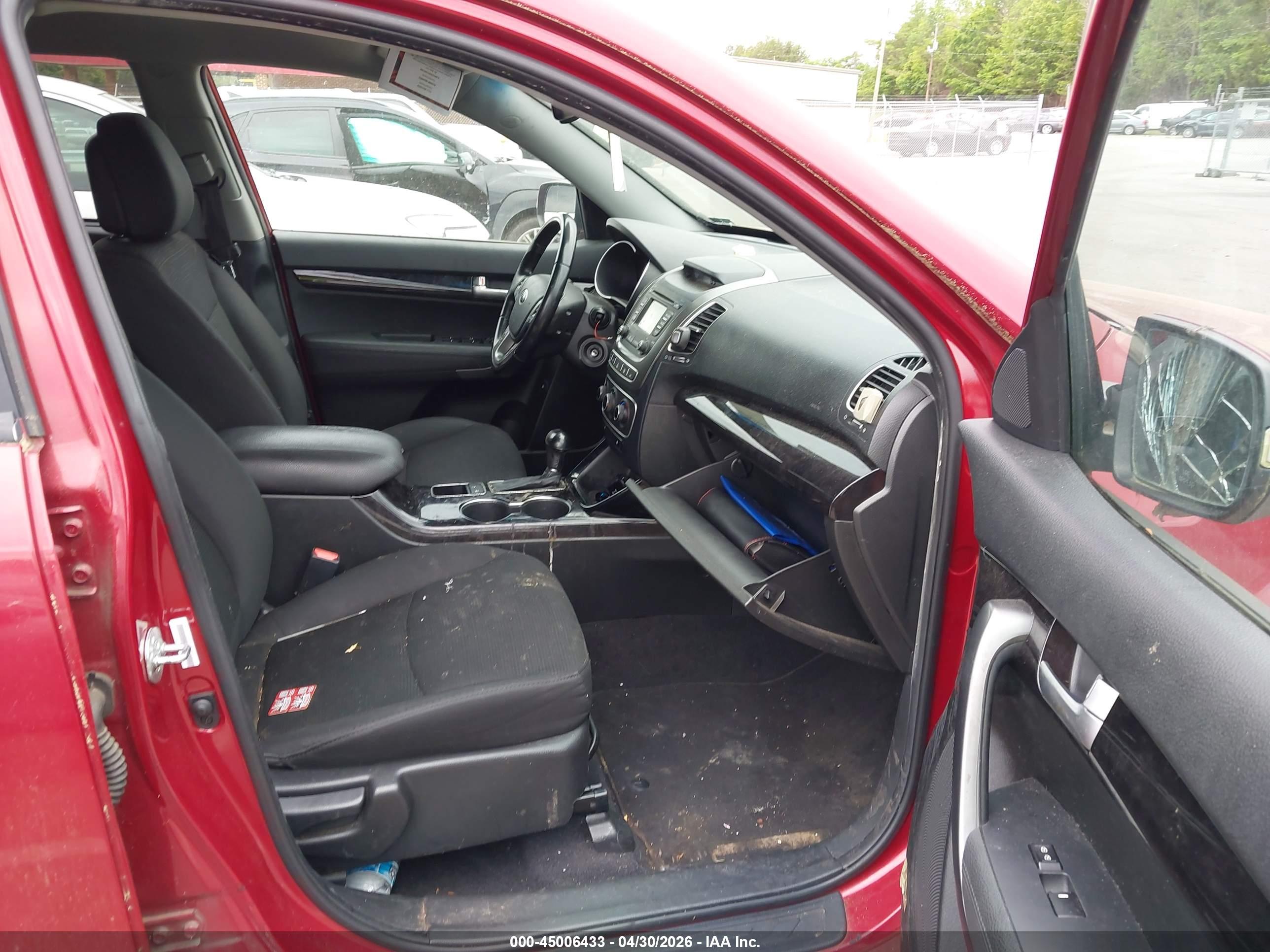 KIA SORENTO image 5