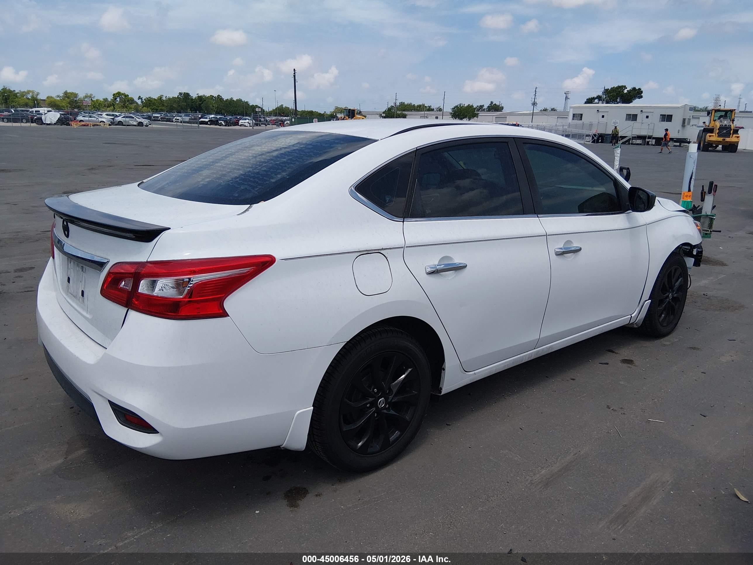 NISSAN SENTRA image 4
