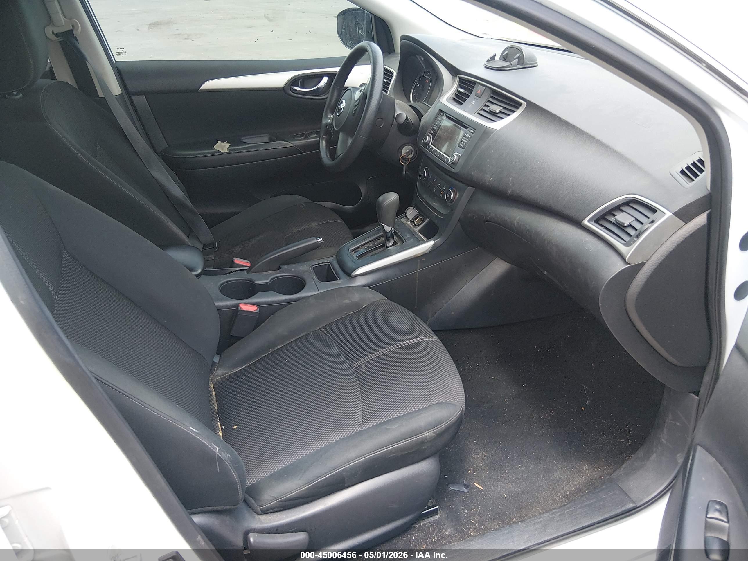 NISSAN SENTRA image 5
