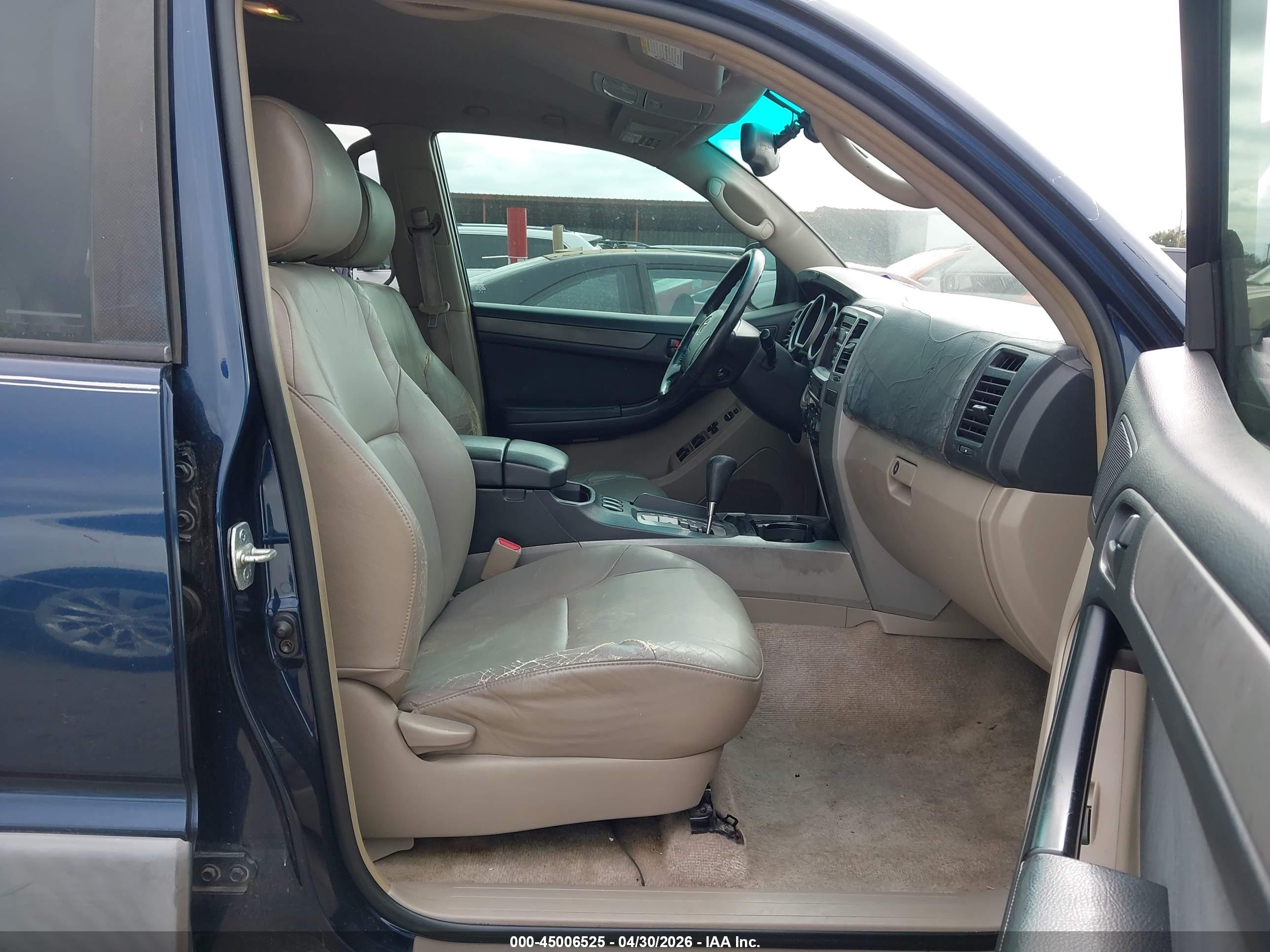 TOYOTA 4RUNNER image 5