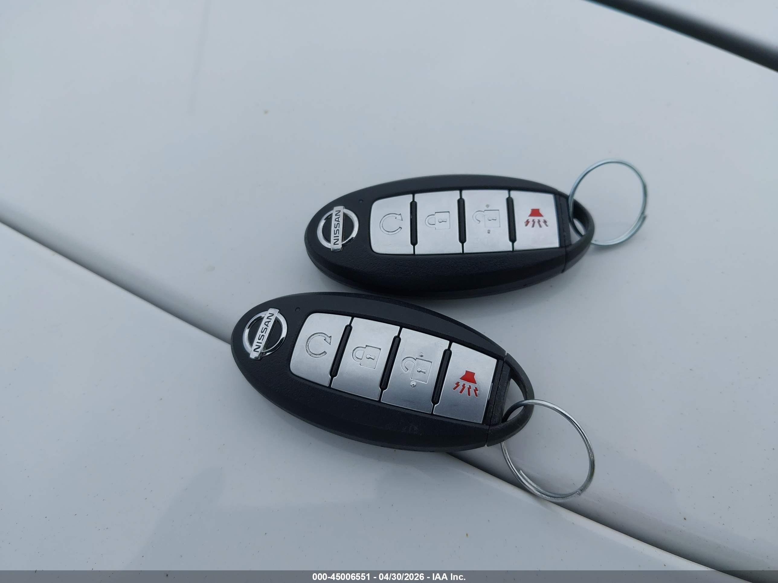 NISSAN MURANO image 11