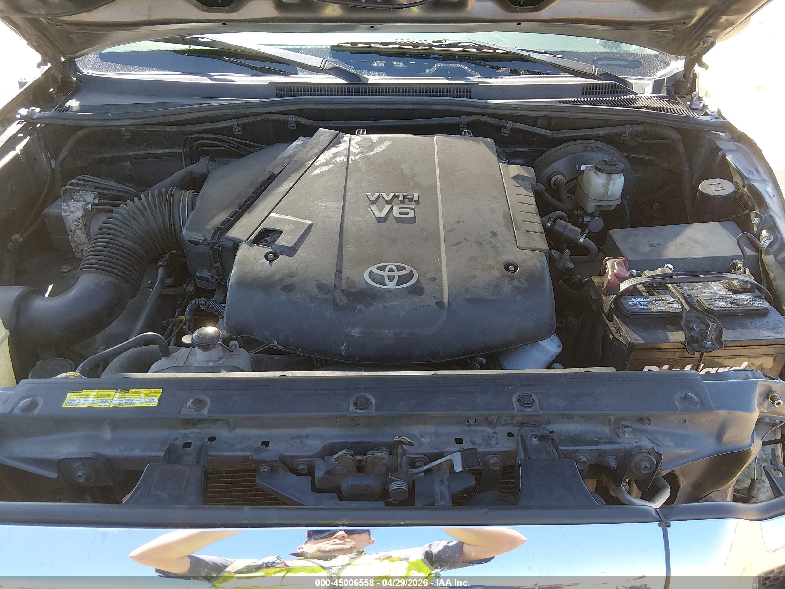 TOYOTA TACOMA image 10