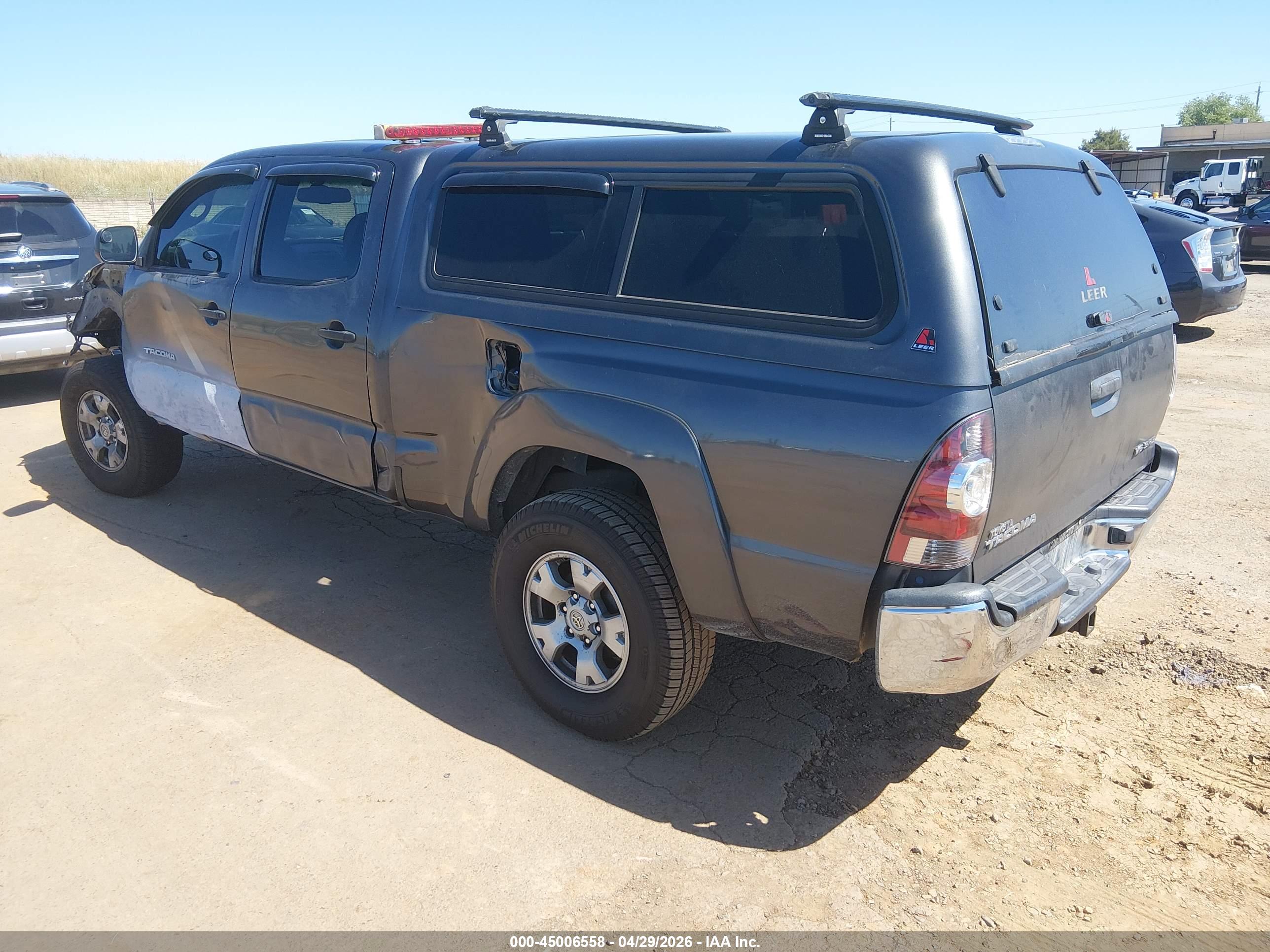 TOYOTA TACOMA image 3