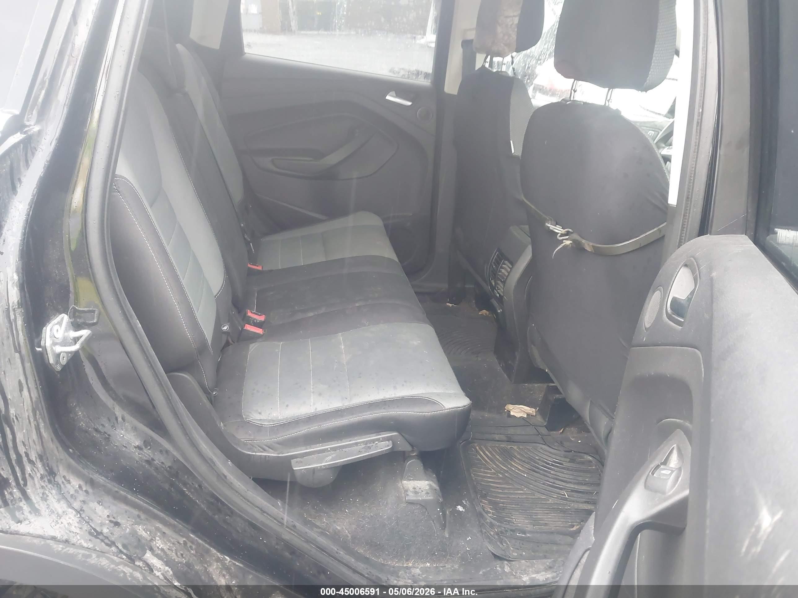 FORD ESCAPE image 8