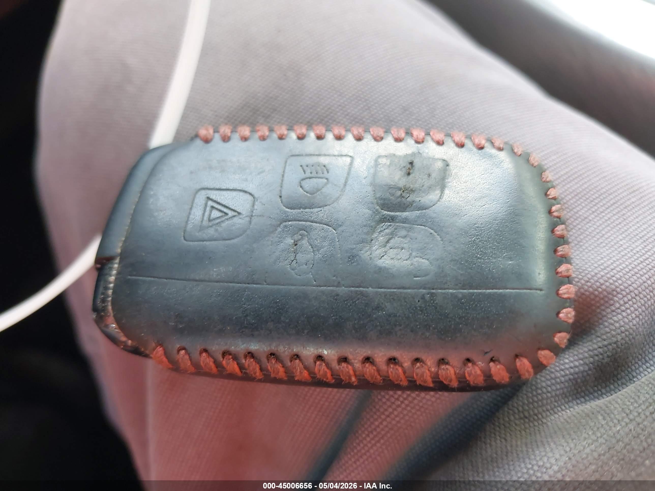 LAND ROVER image 11