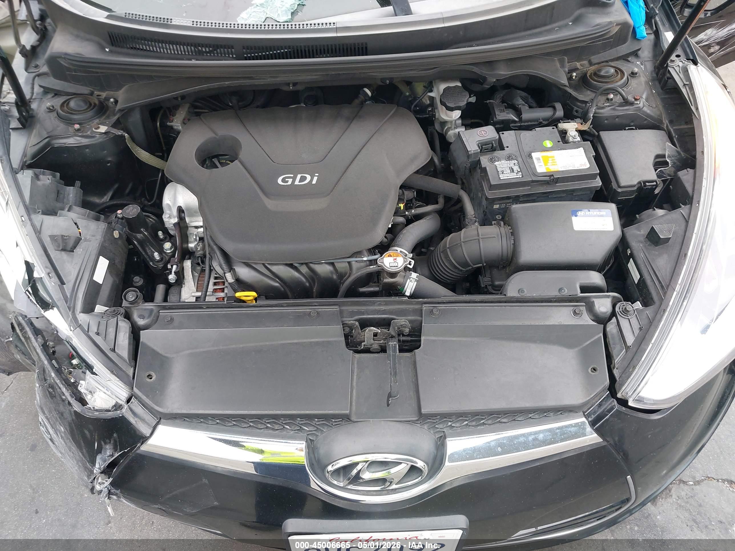 HYUNDAI VELOSTER image 10