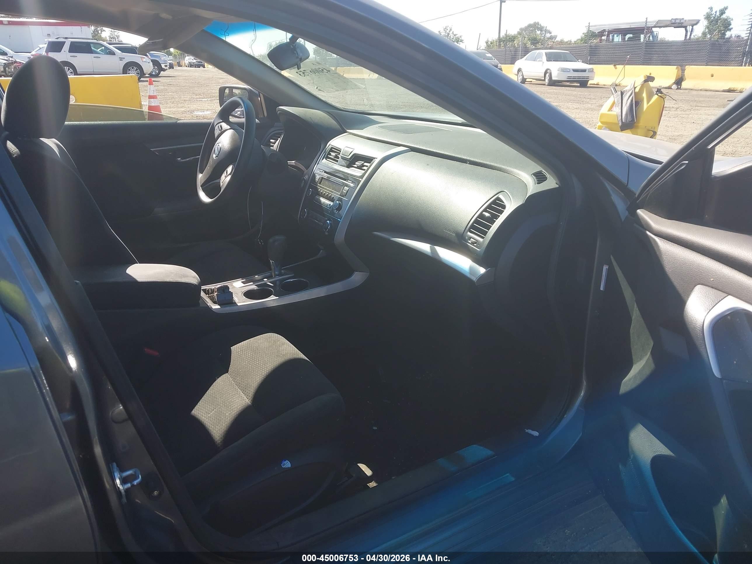 NISSAN ALTIMA image 5