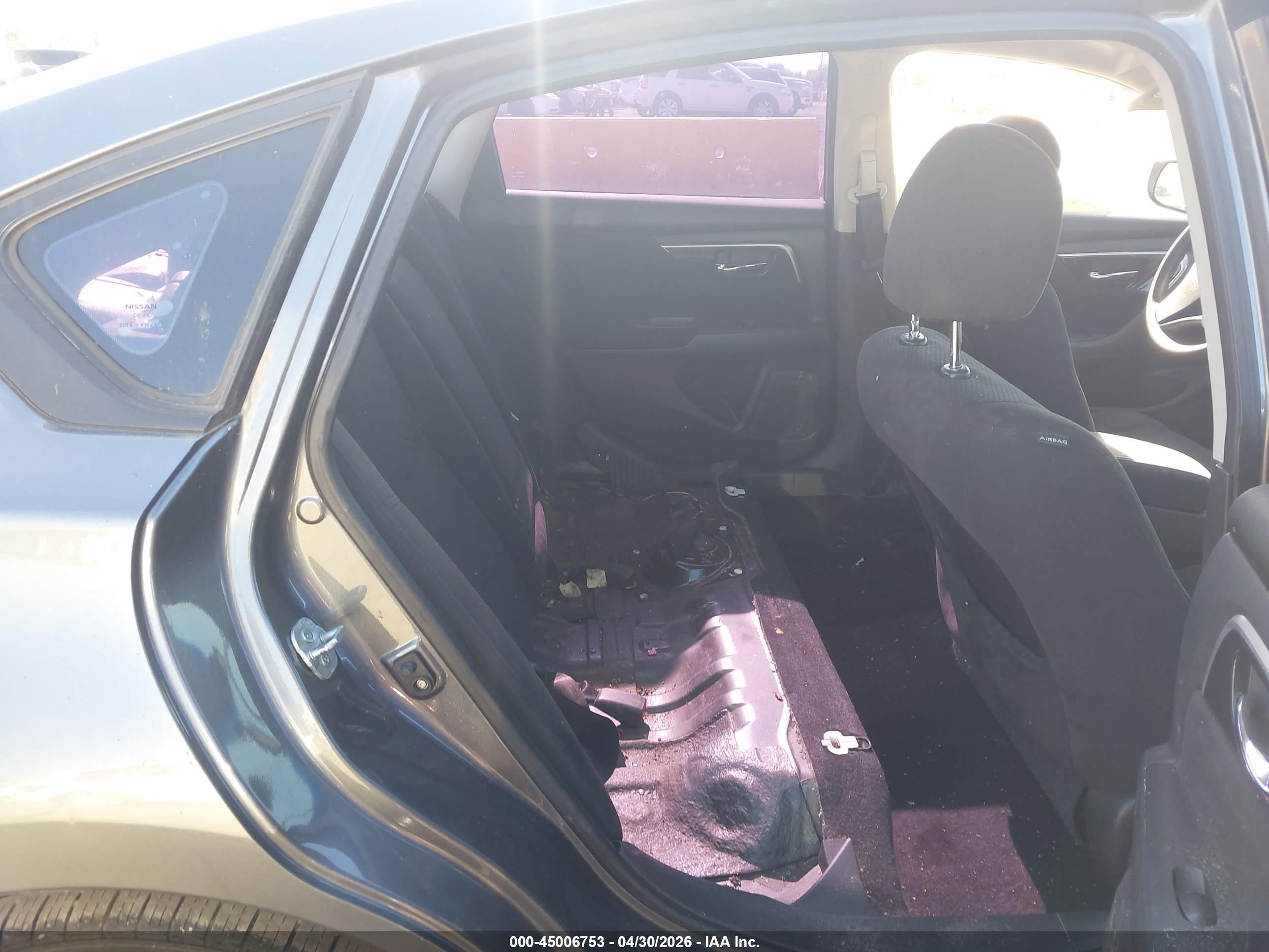 NISSAN ALTIMA image 8